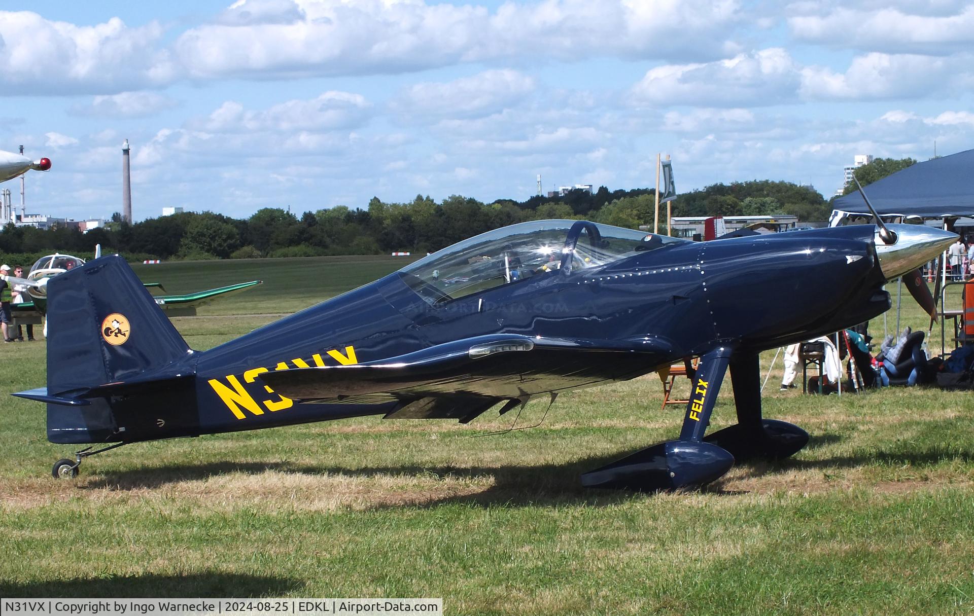 N31VX, 2018 Team F-4 Rocket C/N 00182, Team Rocket (Ward, L R) F4 Raider at the 2024 Flugplatzfest Leverkusen airfield display