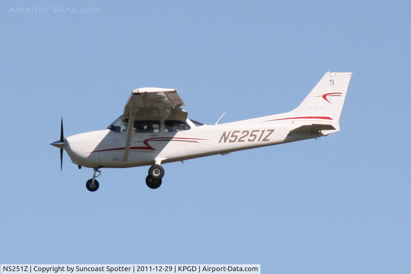 N5251Z, Cessna 172S C/N 172S10902,  on approach to Runway 33 at Charlotte County Airport