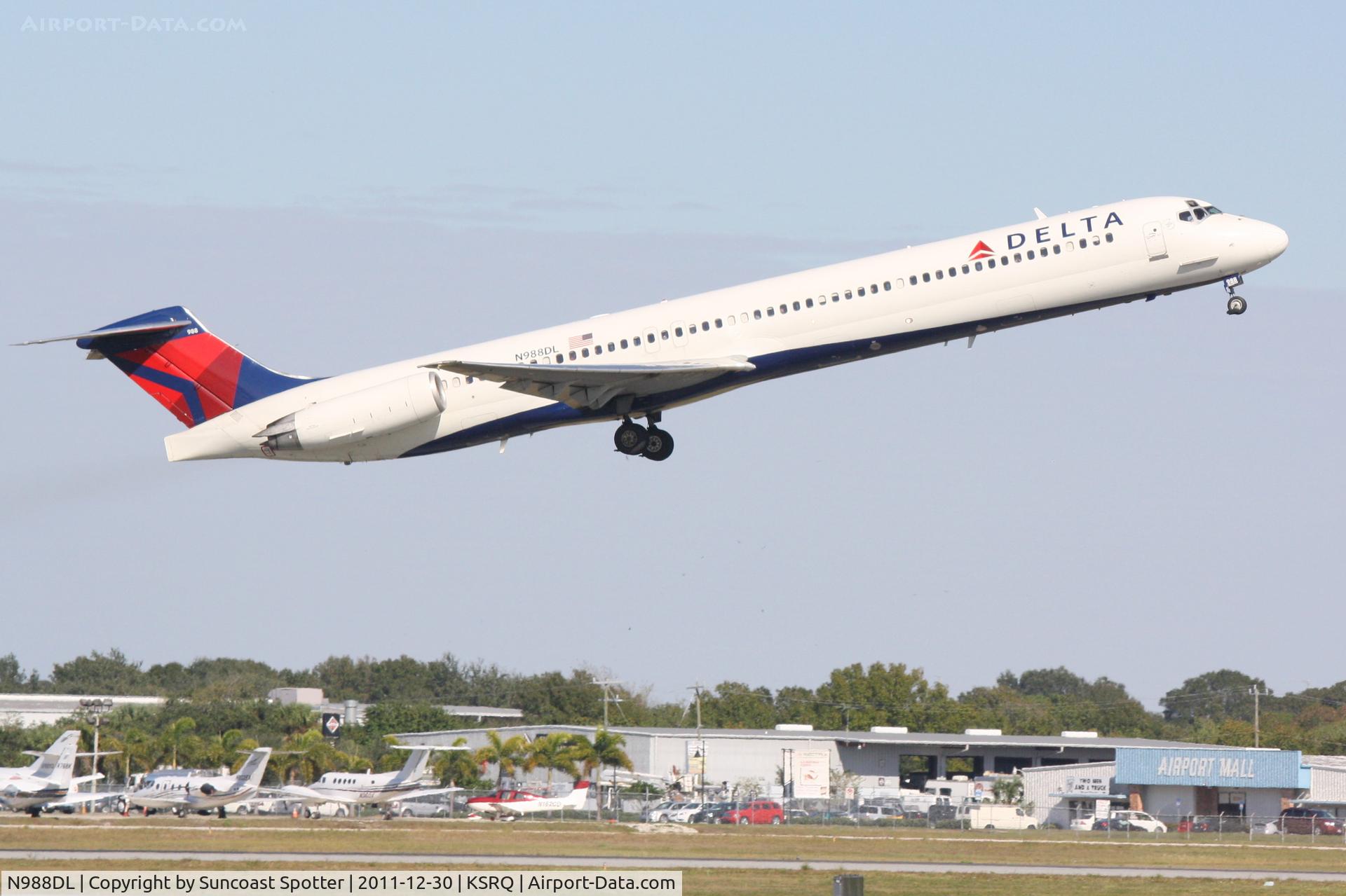 N988DL, 1991 McDonnell Douglas MD-88 C/N 53339, Delta Flight 1678 departs Runway 14 at Sarasota-Bradenton International Airport enroute to Hartsfield-Jackson Atlanta International Airport
