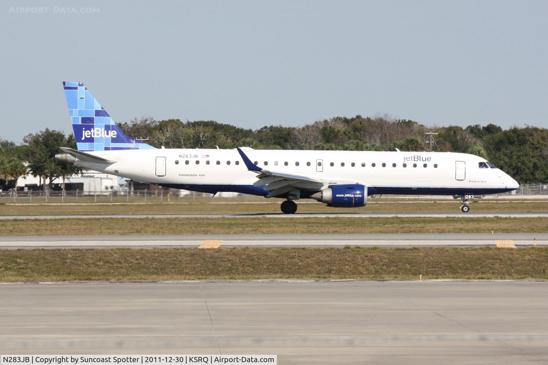 N283JB, 2007 Embraer 190AR (ERJ-190-100IGW) C/N 19000125, JetBlue E190 departs SRQ