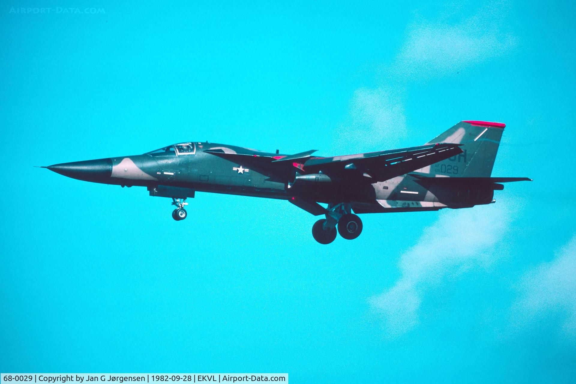 68-0029, 1968 General Dynamics F-111E Aardvark C/N A1-198, Værløse Air Base 28.9.1982