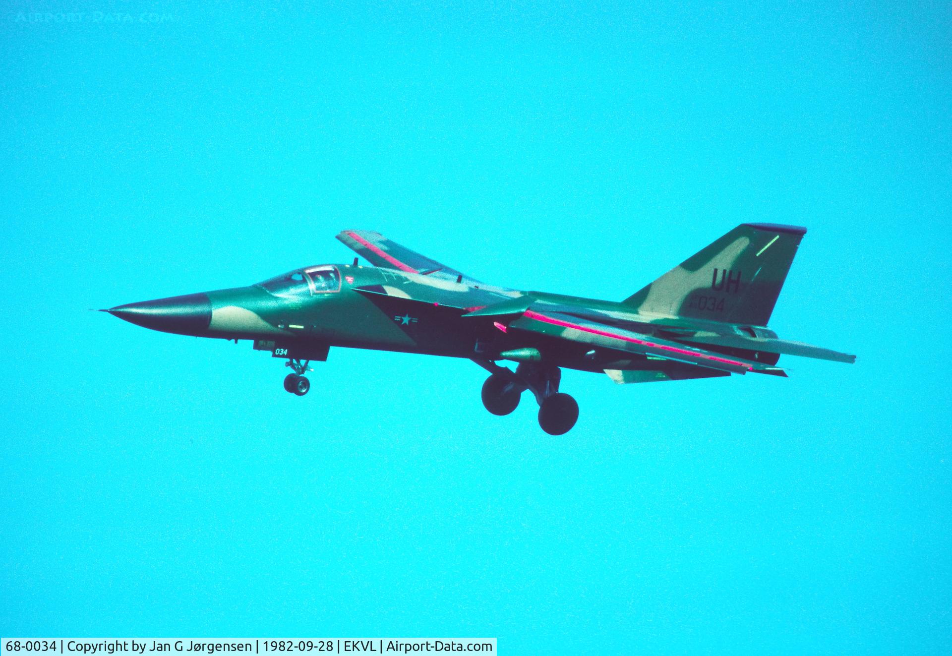 68-0034, 1968 General Dynamics F-111E Aardvark C/N A1-203, Værløse Air Base 28.9.1982