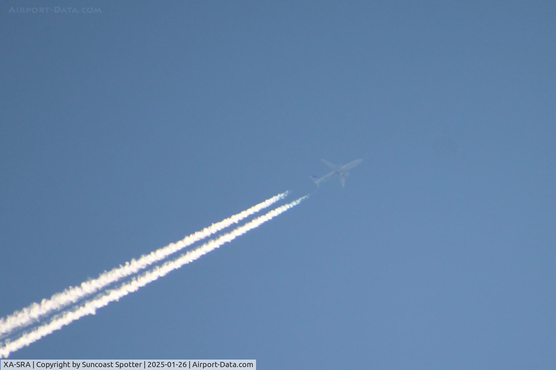 XA-SRA, 2024 Boeing 737-8 MAX C/N 66642, Aeromexico Flight 448 flies over Lakeland on a flight from Guadalajara International Airport to Orlando International Airport