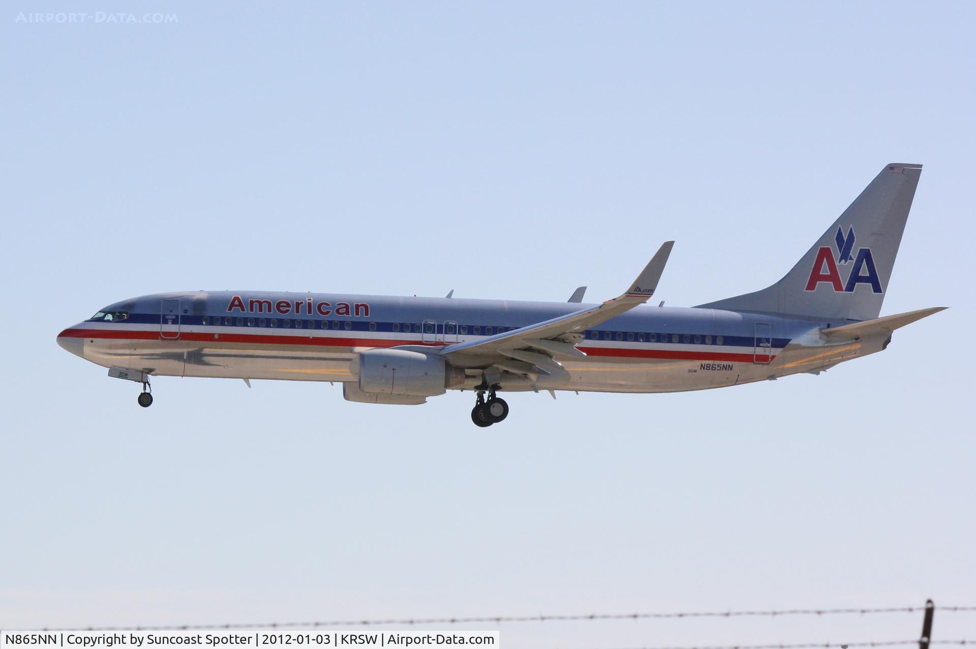N865NN, 2010 Boeing 737-823 C/N 29554, American Airlines Flight 502 on approach to Runway 6 at Southwest Florida International Airport following a flight from Dallas/Fort Worth International Airport