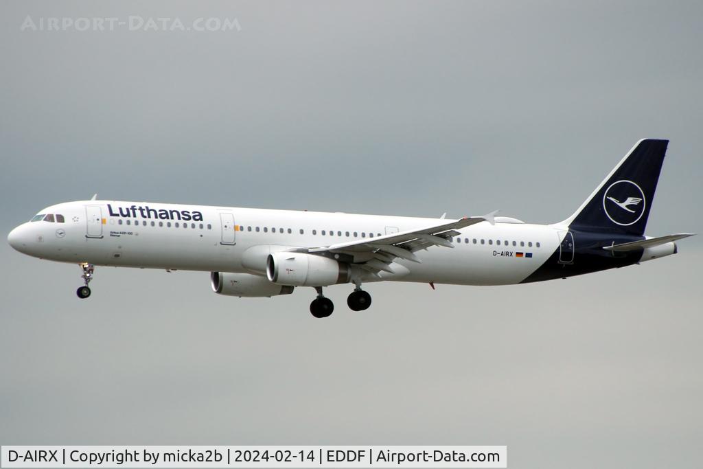 D-AIRX, 1998 Airbus A321-131 C/N 0887, Landing with new livery