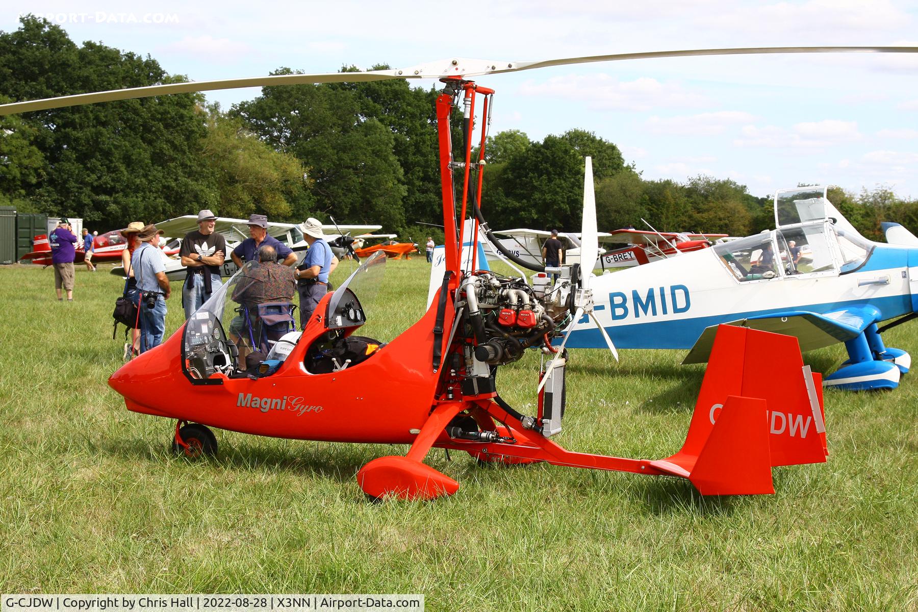 G-CJDW, 2016 Magni Gyro M16C Tandem Trainer C/N 16-16-9494, Stoke Golding Stakeout 2022
