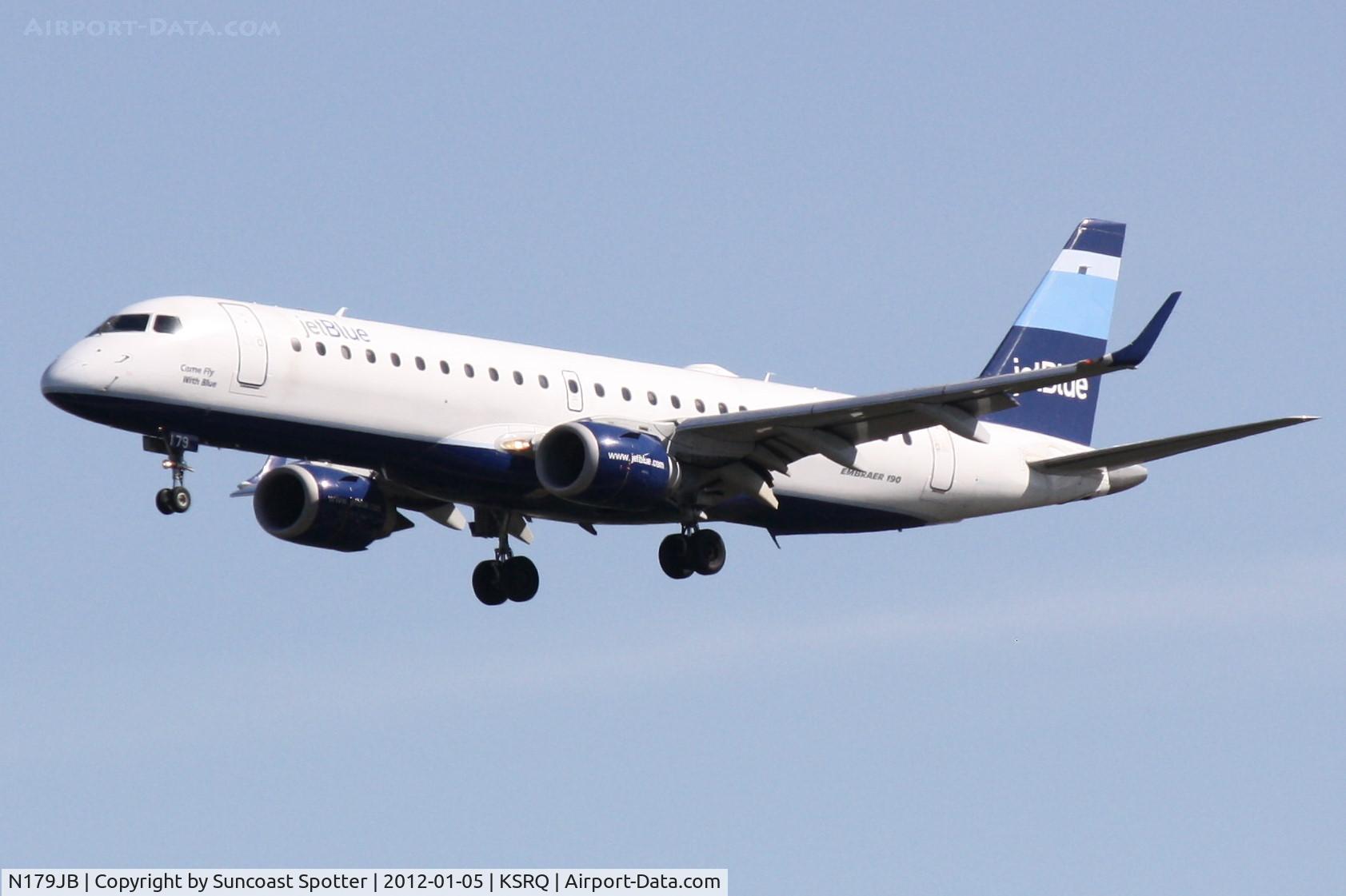 N179JB, 2005 Embraer 190AR (ERJ-190-100IGW) C/N 19000006, Jet Blue Flight 1187 on approach to Runway 32 at Sarasota-Bradenton International Airport following a flight from Boston Logan International Airport