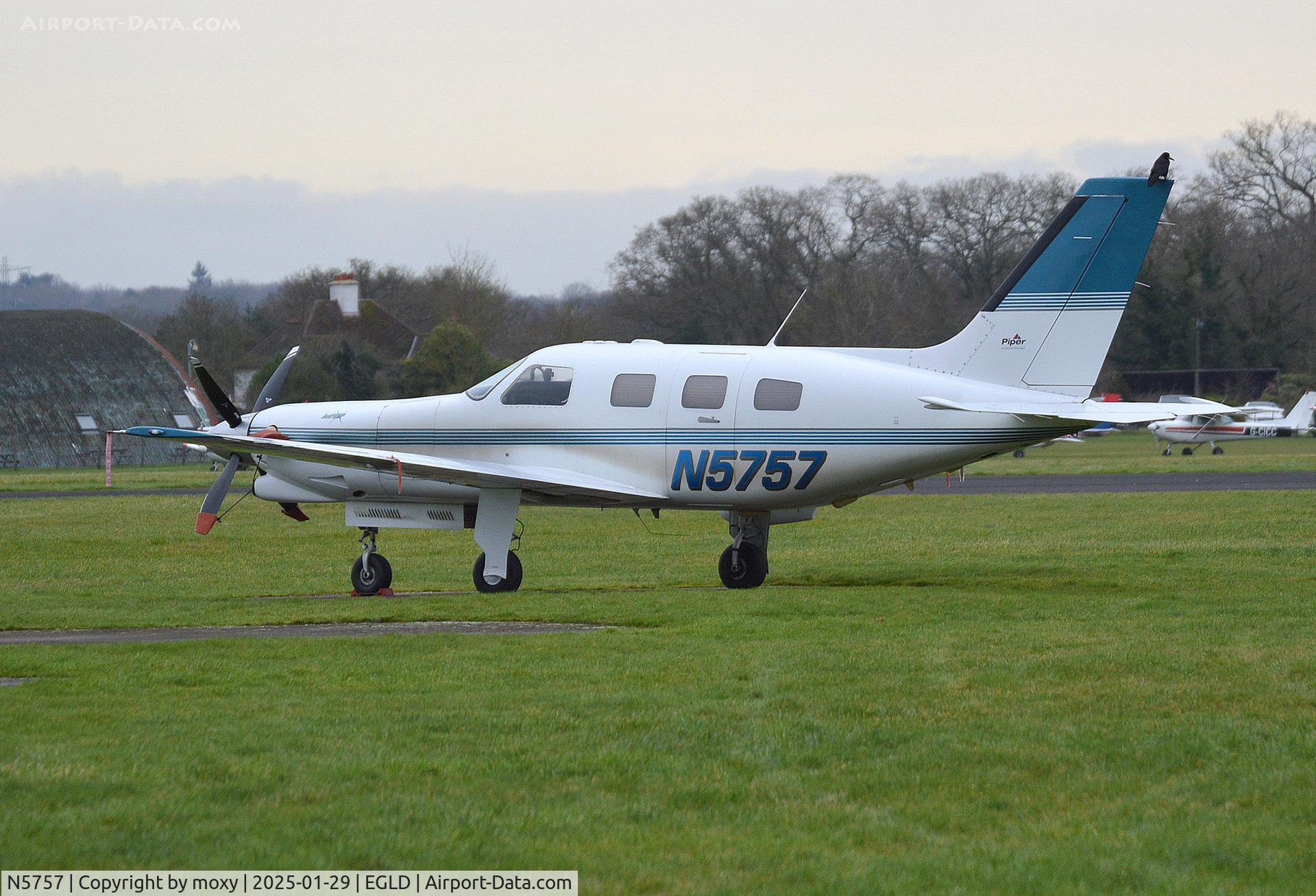 N5757, 1997 Piper PA-46-350P Malibu Mirage C/N 4636114, Piper PA-46-350P JetProp DLX at Denham.