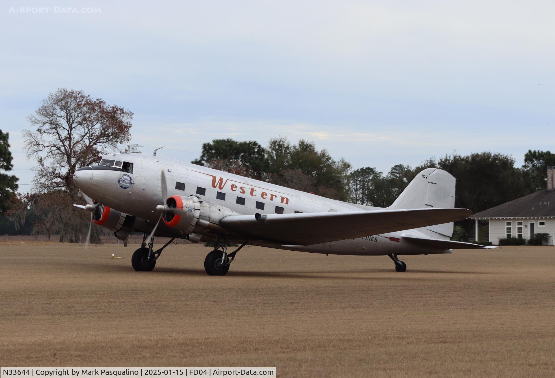 N33644, 1941 Douglas DC-3A-197E C/N 4123, Douglas DC-3