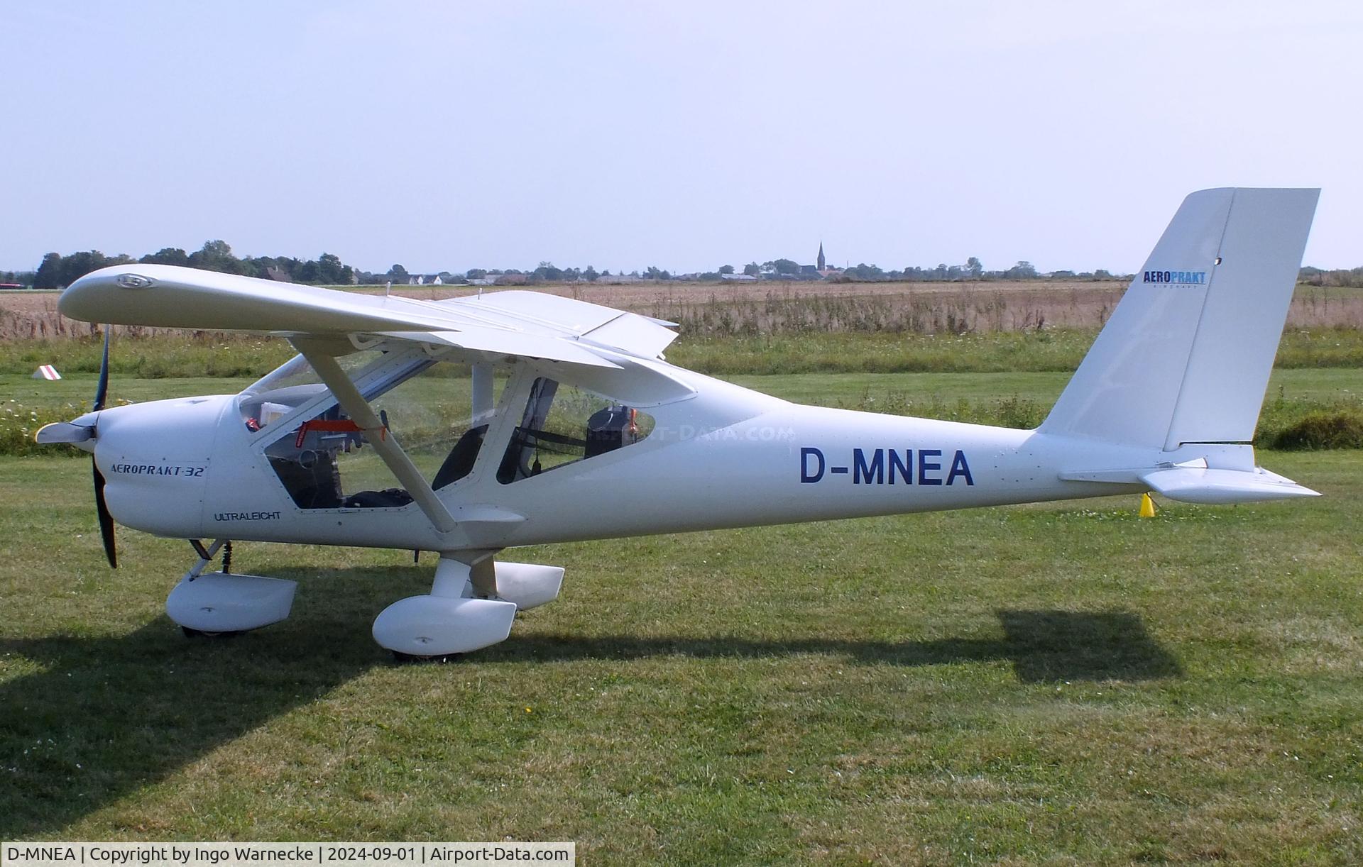D-MNEA, Aeroprakt A32 Vixxen C/N not found_D-MNEA, Aeroprakt A32 Vixxen at the 2024 Flugplatz-Wiesenfest airfield display at Weilerswist-Müggenhausen ultralight airfield