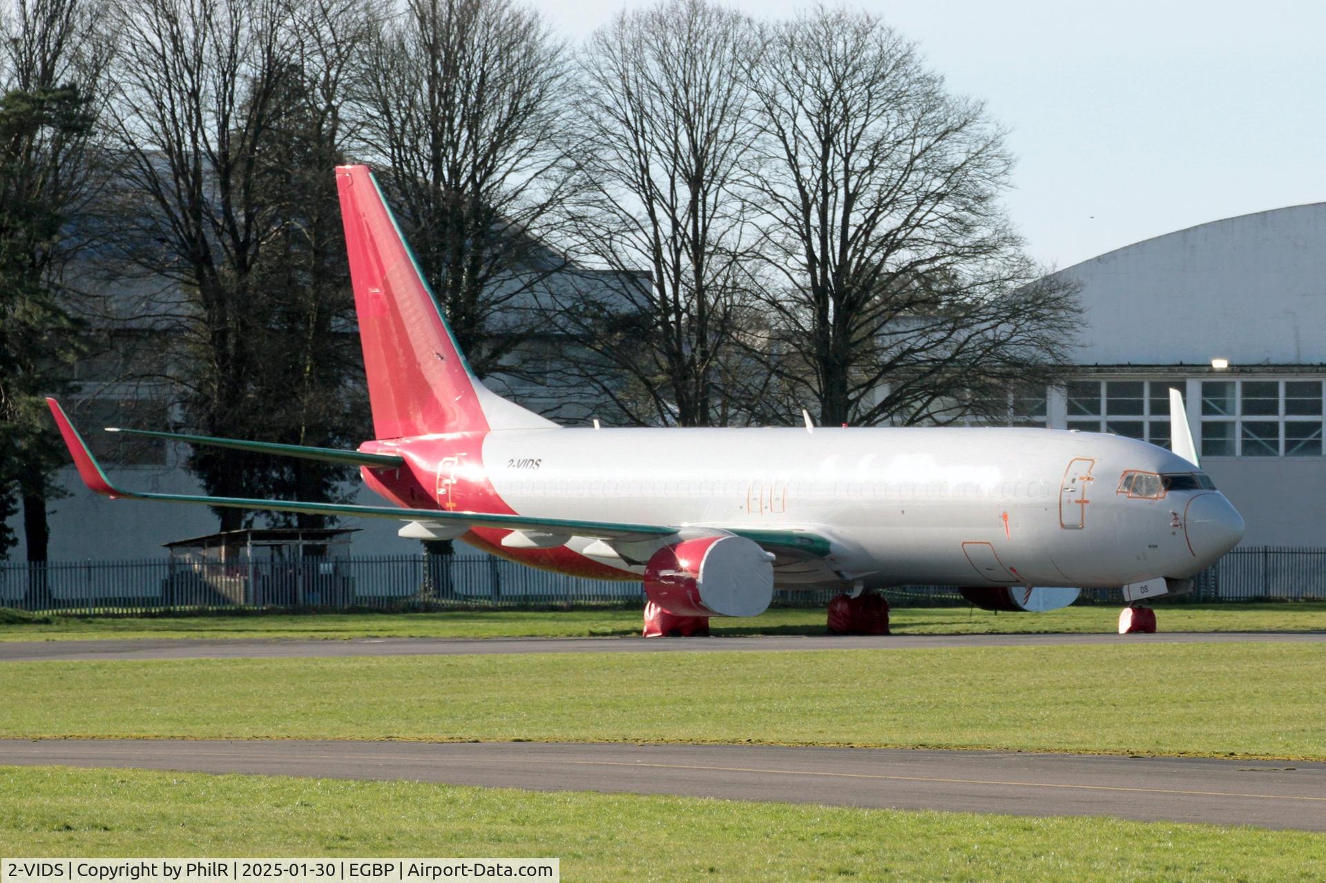 B-6200, 2005 Airbus A319-132 C/N 2519, 2-VIDS (N799WS) 2004 Boeing 737-8FE Kemble
