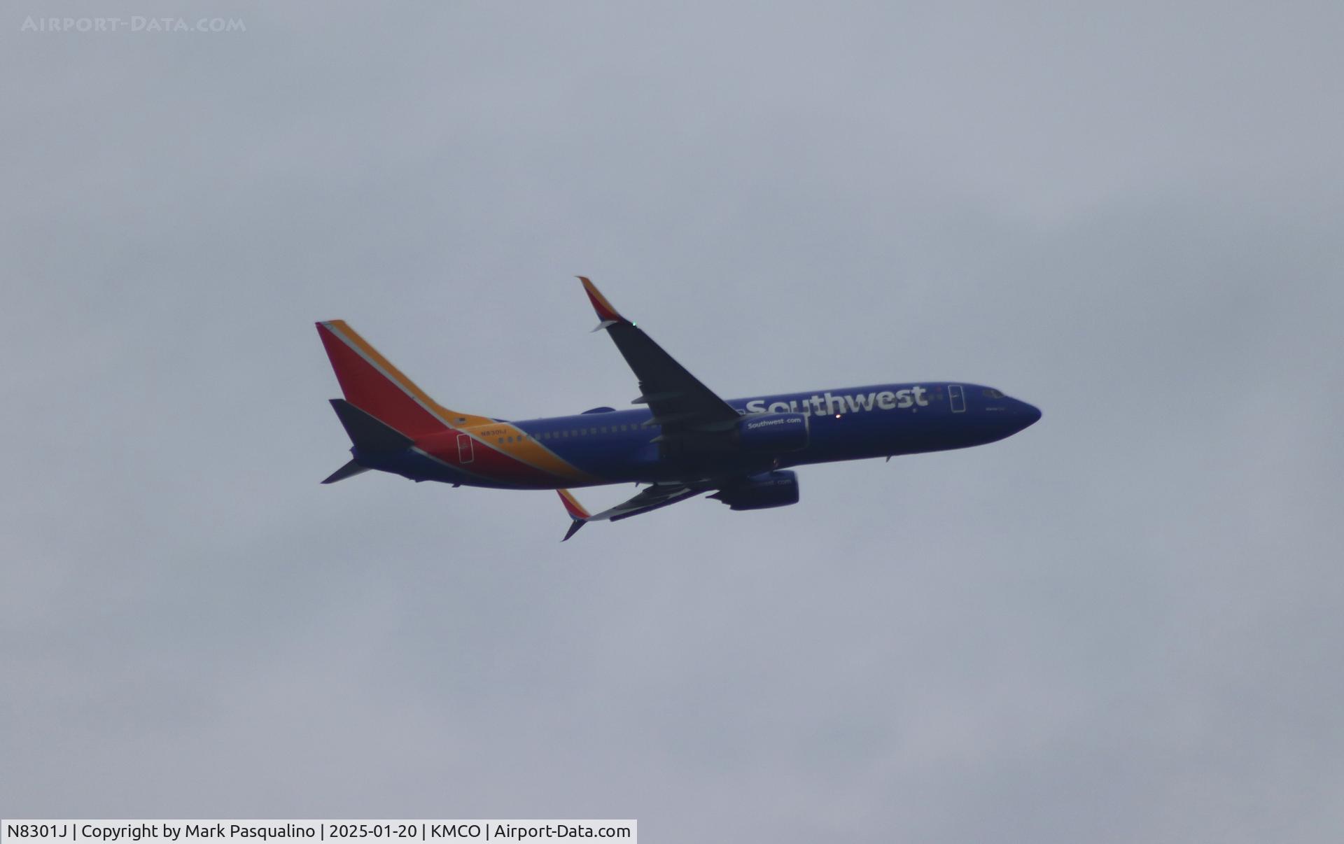 N8301J, 2012 Boeing 737-8H4 C/N 36980, Boeing 737-8H4