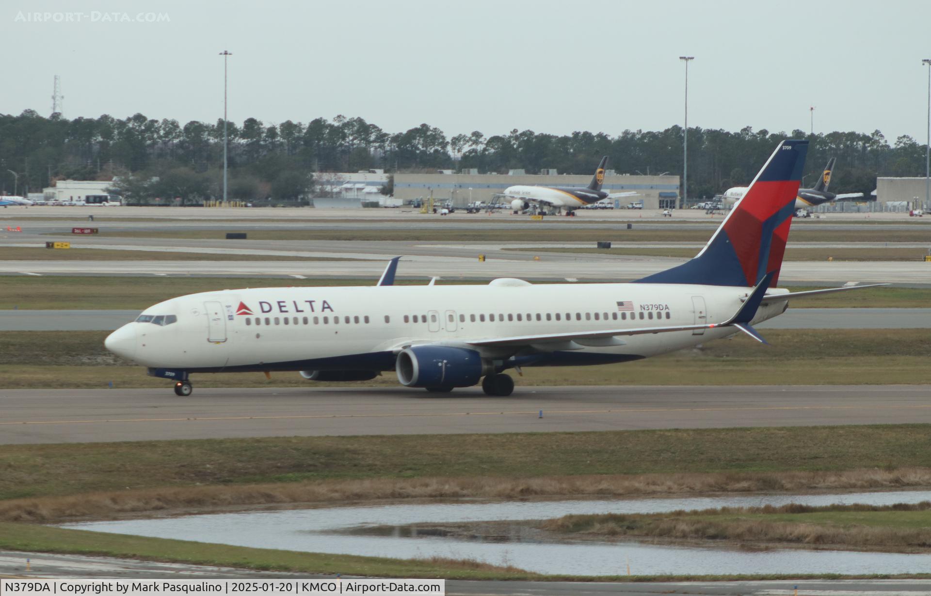 N379DA, 1999 Boeing 737-832 C/N 30349, Boeing 737-832