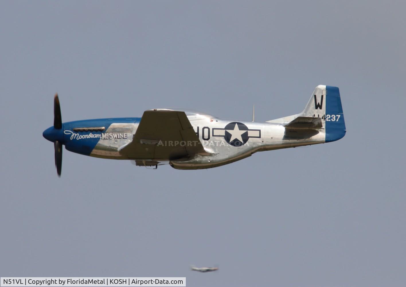 N51VL, 1944 North American F-51D Mustang C/N 122-40196, P-51D Moonbeam McSwine zx 
