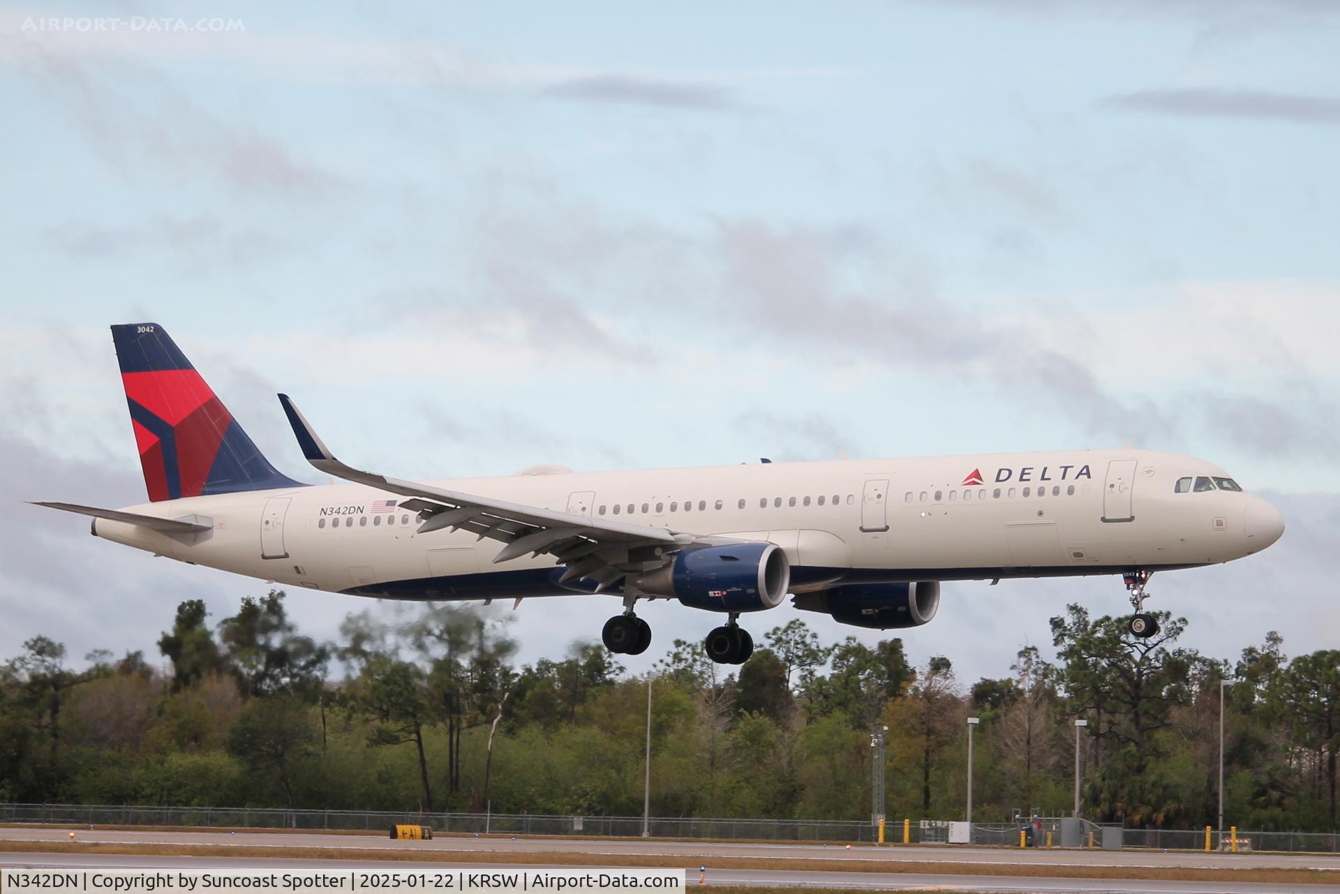 N342DN, 2018 Airbus A321-211 C/N 8159, Delta Flight 1349 arrives on Runway 6 at Southwest Florida International Airport following flight from Minneapolis-St Paul International Airport