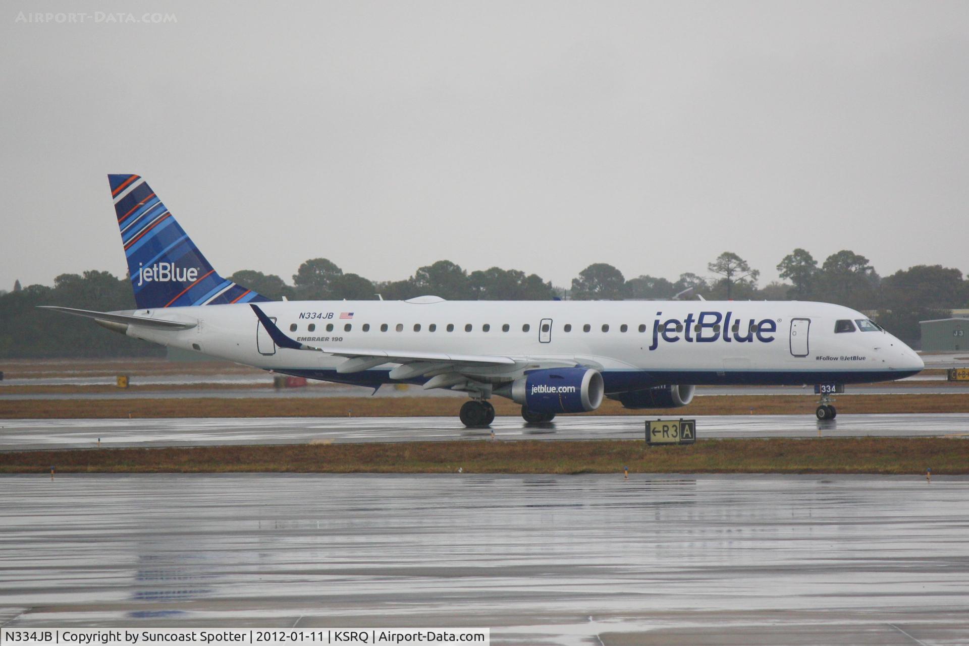 N334JB, Embraer ERJ-190-100 IGW 190AR C/N 19000446, Jet Blue Flight 1188 prepare for departure from Sarasota-Bradenton International Airport prior to a flight to Boston Logan International Airport
