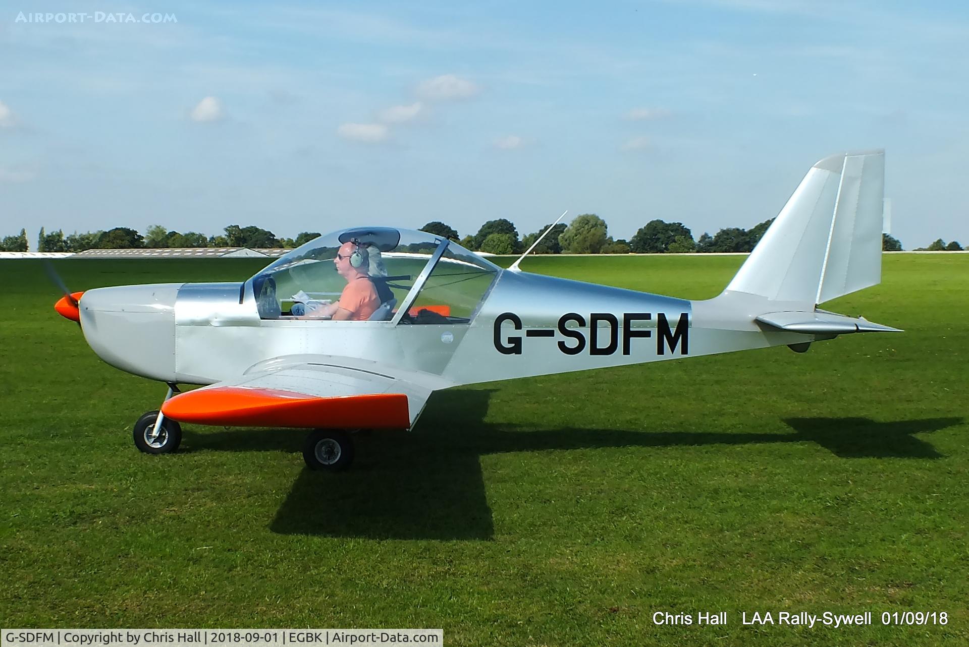 G-SDFM, 2002 Aerotechnik EV-97 Eurostar C/N PFA 315-13884, 2018 LAA Rally, Sywell