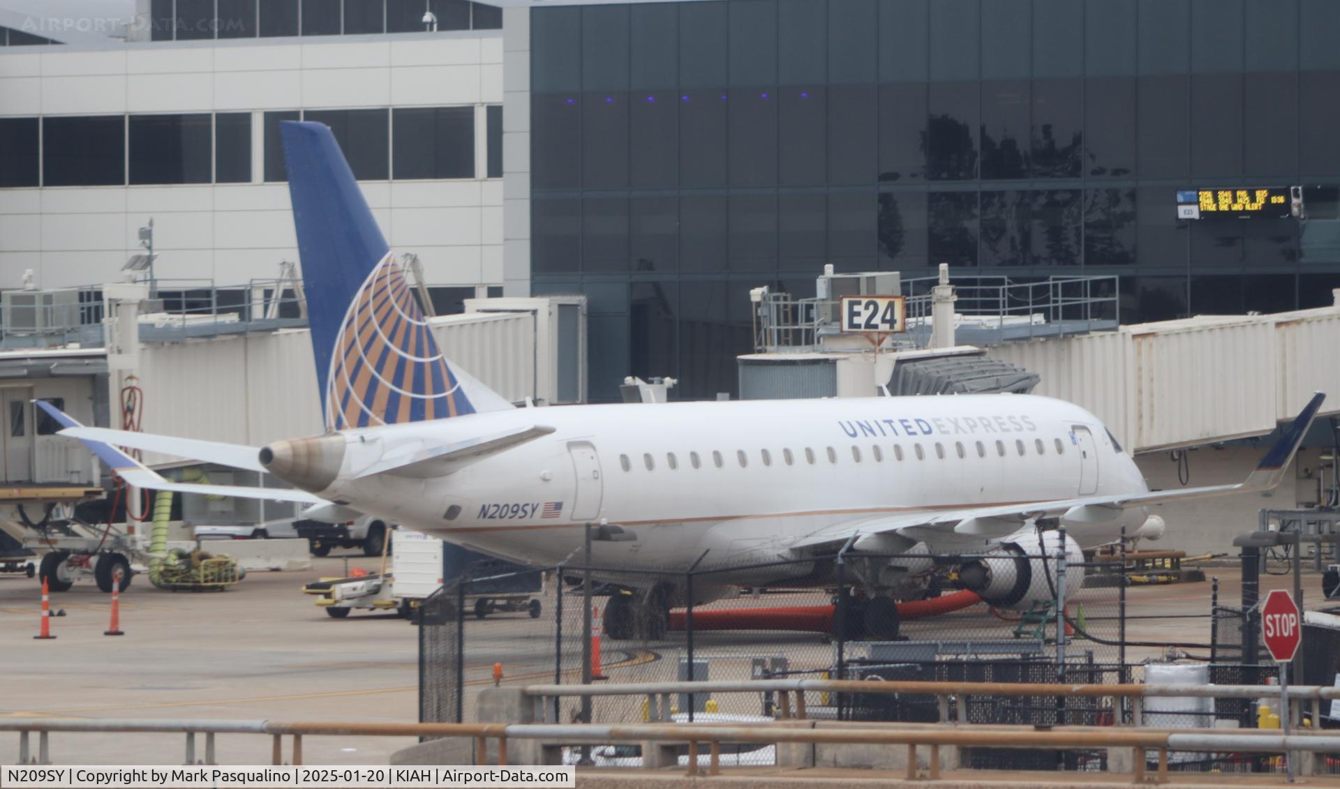 N209SY, 2017 Embraer 175LR (ERJ-170-200LR) C/N 17000645, ERJ-170-200LR