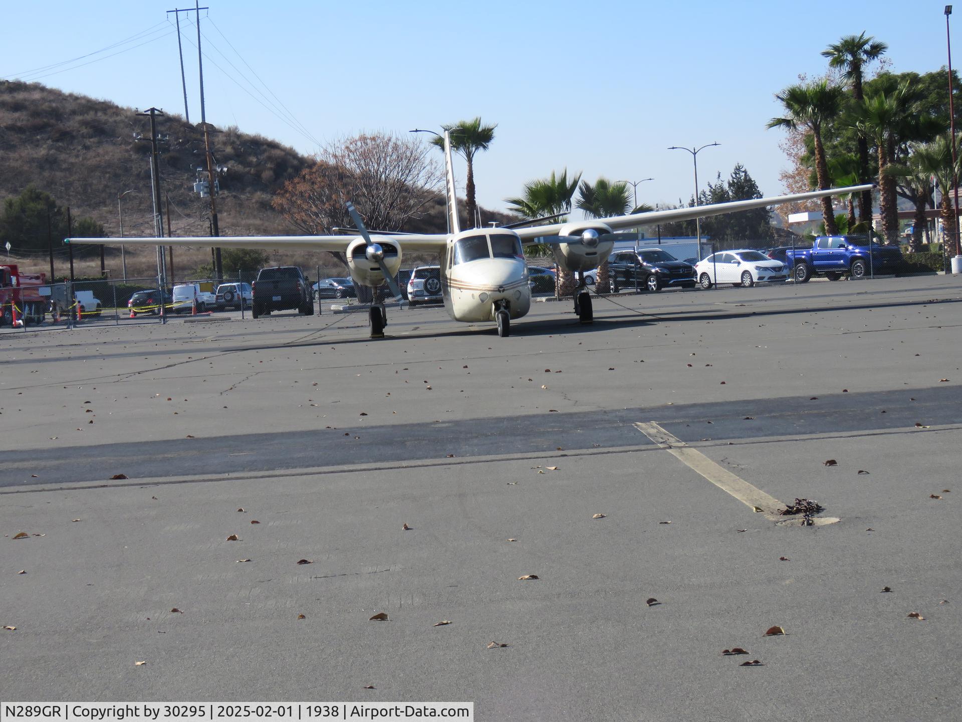 N289GR, 1959 Aero Commander 500 C/N 795, Parked