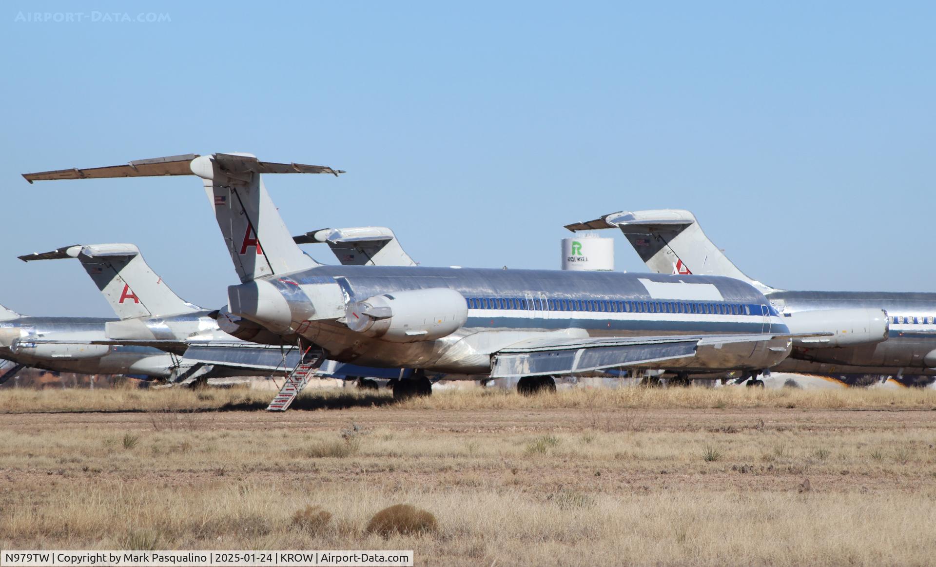 N979TW, 1999 McDonnell Douglas MD-83 (DC-9-83) C/N 53629, McDonnell Douglas MD-83