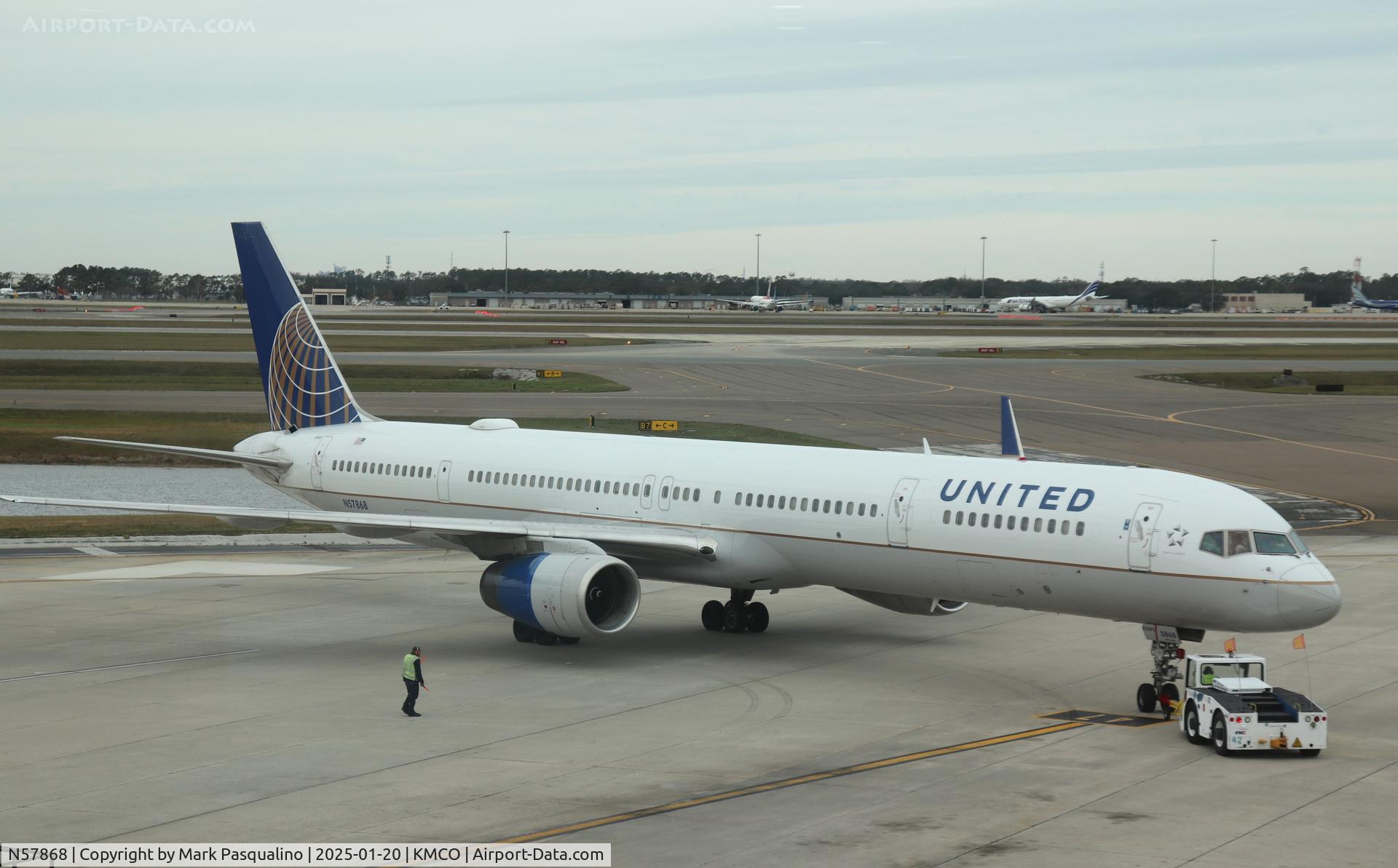 N57868, 2002 Boeing 757-33N C/N 32590, Boeing 757-33N