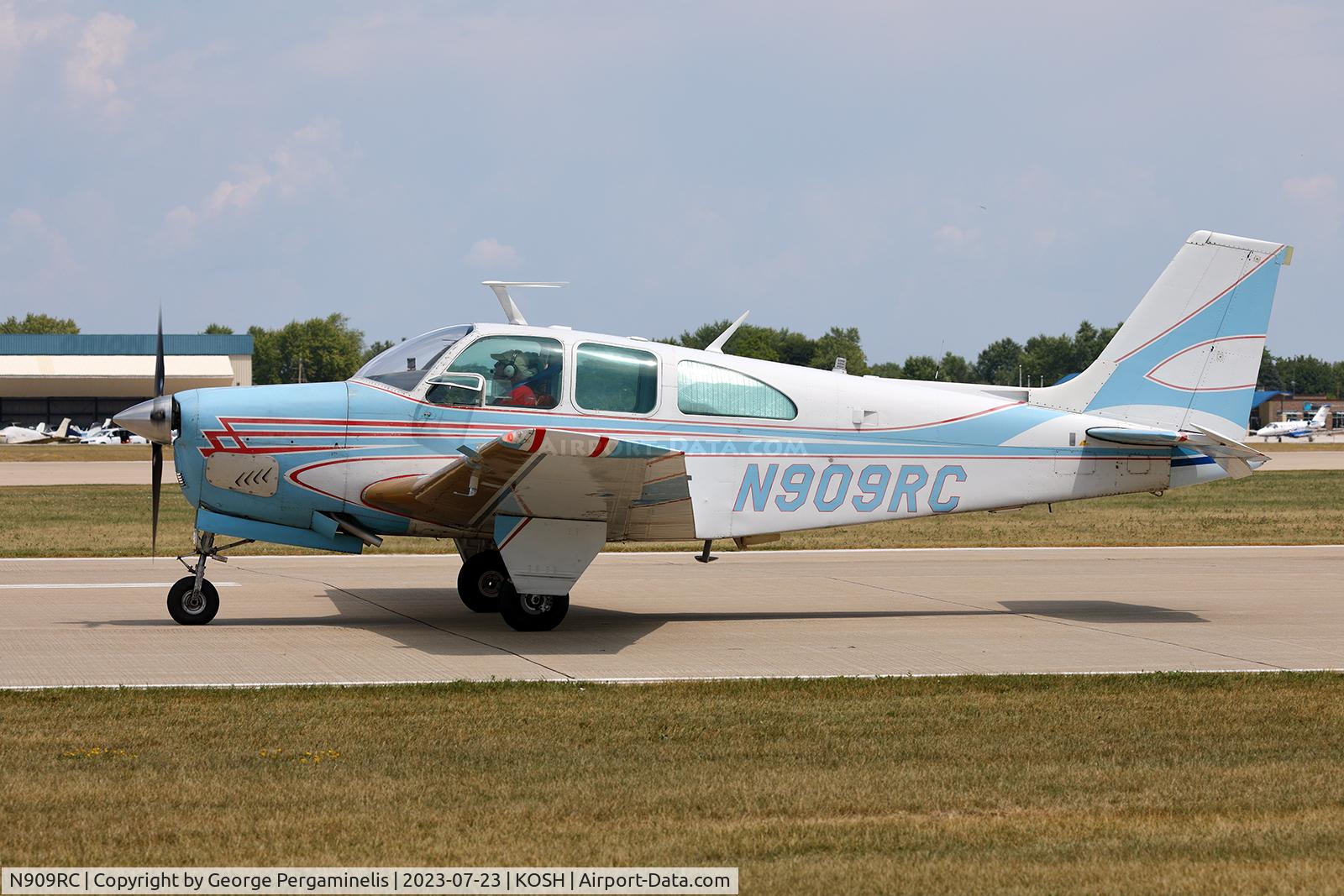 N909RC, 1969 Beech E33C Bonanza C/N CJ-18, Airventure 2023.