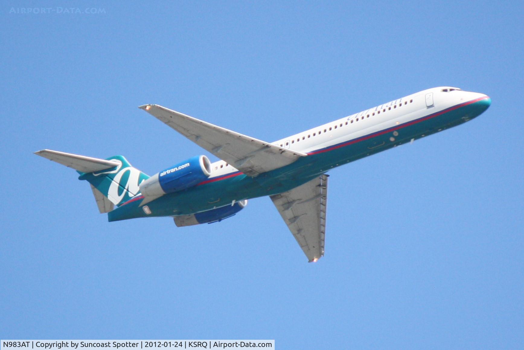 N983AT, 2005 Boeing 717-200 C/N 55052, Air Tran Flight 1219 departs Runway 14 at Sarasota-Bradenton International Airport enroute to Chicago/Midway International Airport