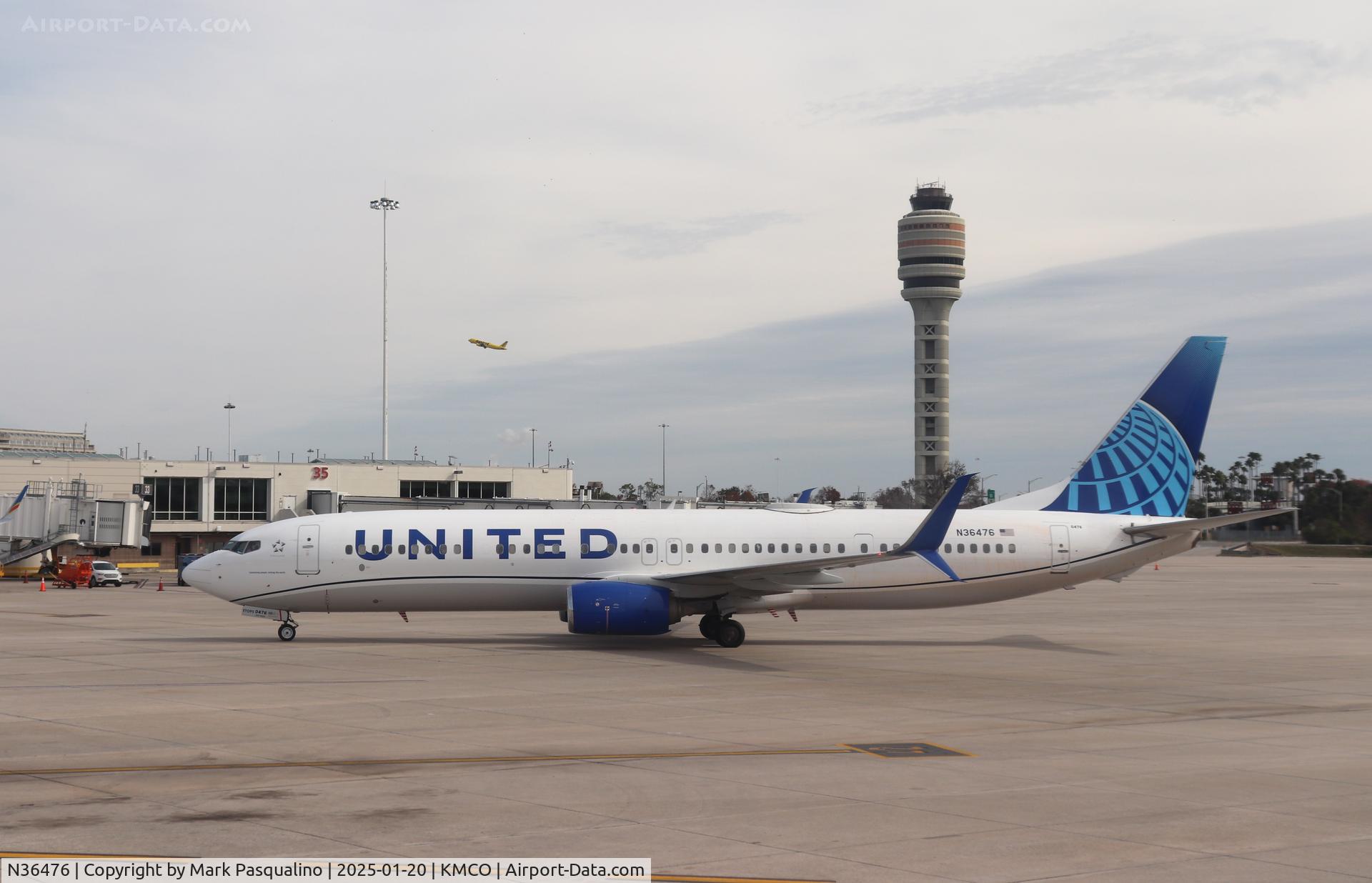 N36476, 2013 Boeing 737-924/ER C/N 38703, Boeing 737-924/ER