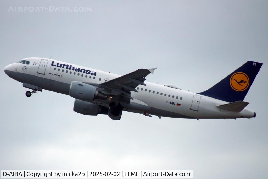 D-AIBA, 2009 Airbus A319-114 C/N 4141, Take off
