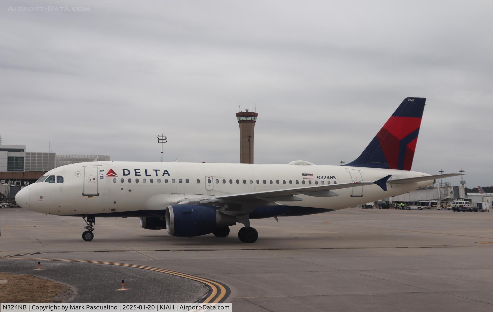 N324NB, 2001 Airbus A319-114 C/N 1456, Airbus A319-114
