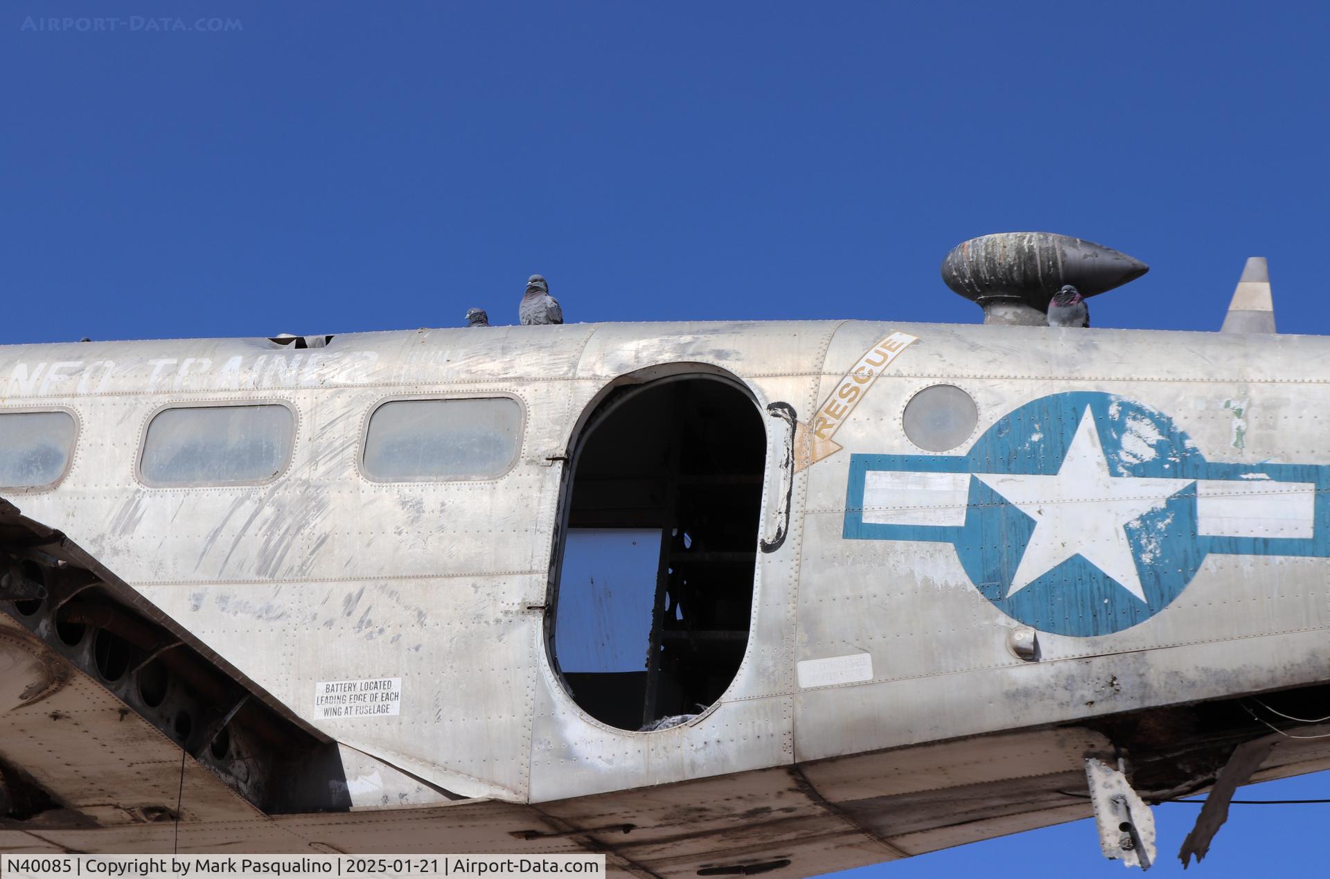 N40085, 1944 Beech UC-45J Expeditor C/N 51104 (6227), Beech UC-45J located in Anthony, Texas