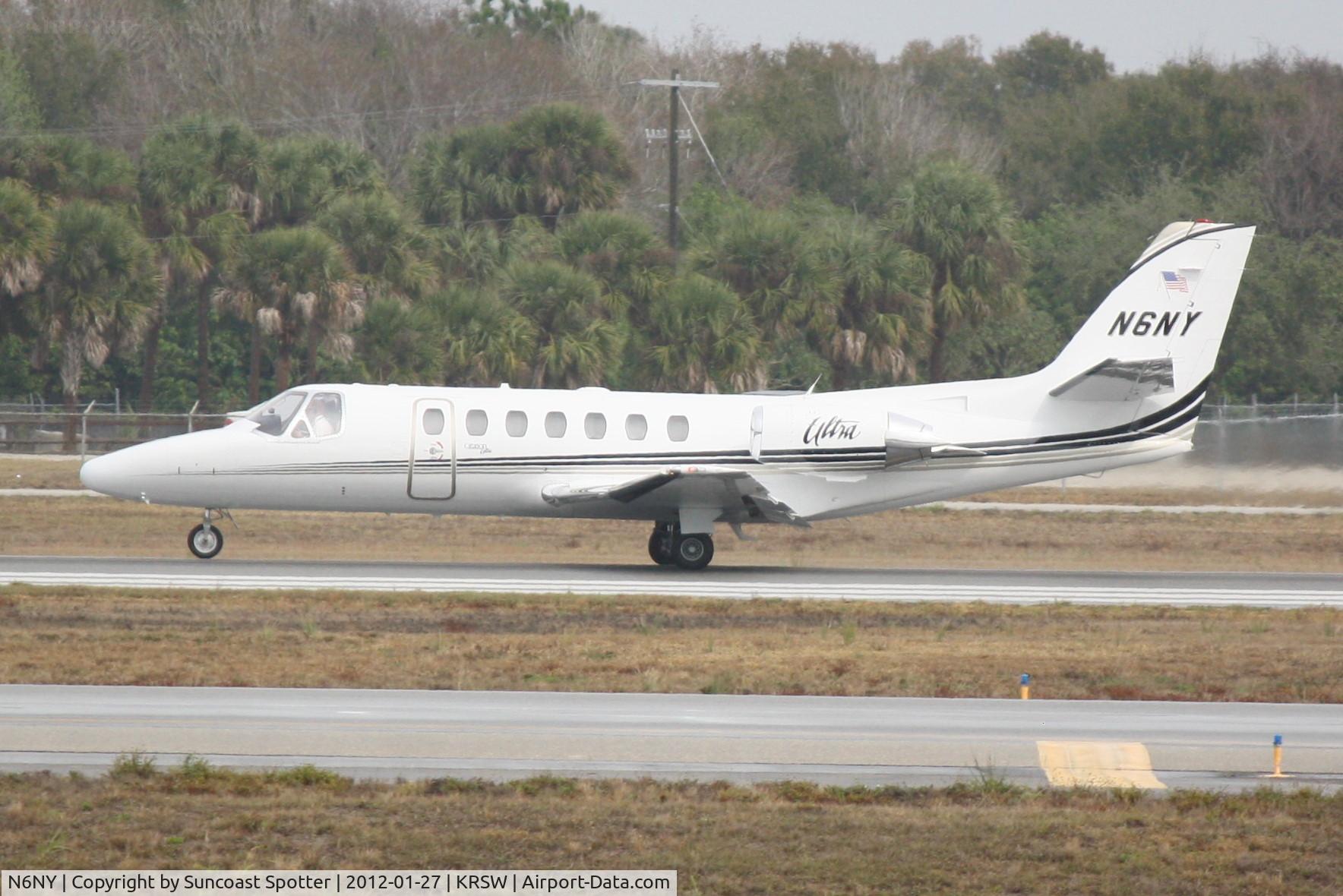 N6NY, 1997 Cessna 560 Citation Ultra C/N 560-0439, Eljay Flight 6 departs Runway 32 at Sarasota-Bradenton International Airport enroute to Marco Island Airport