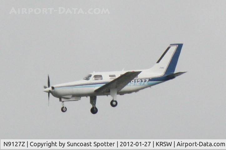 N9127Z, 1987 Piper PA-46-310P Malibu C/N 4608059, N9127Z on approach to Runway 32 at Sarasota-Bradenton International Airport