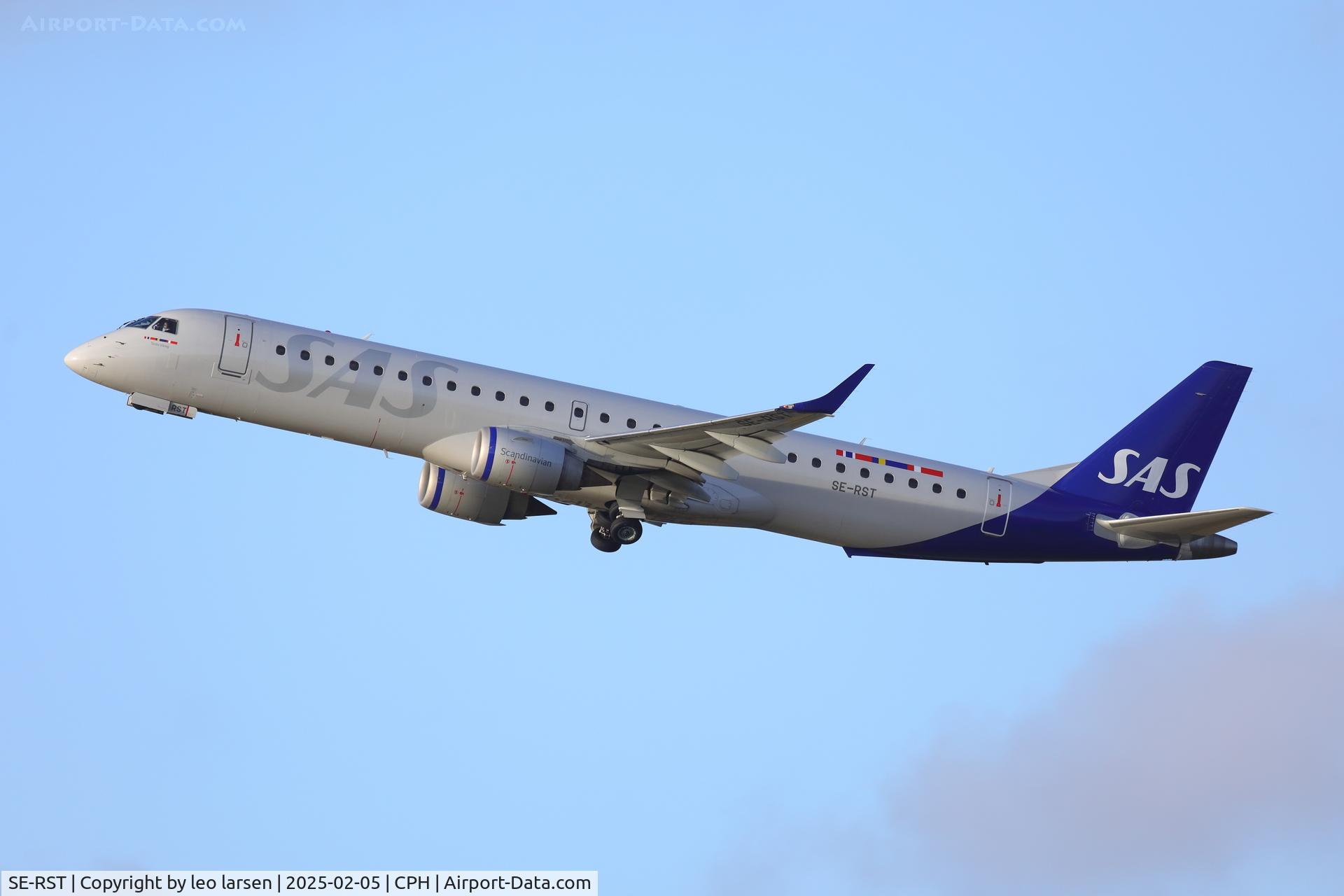 SE-RST, 2011 Embraer ERJ195LR (ERJ 190-200LR9 C/N 19000452, Copenhagen 5.2.2025-