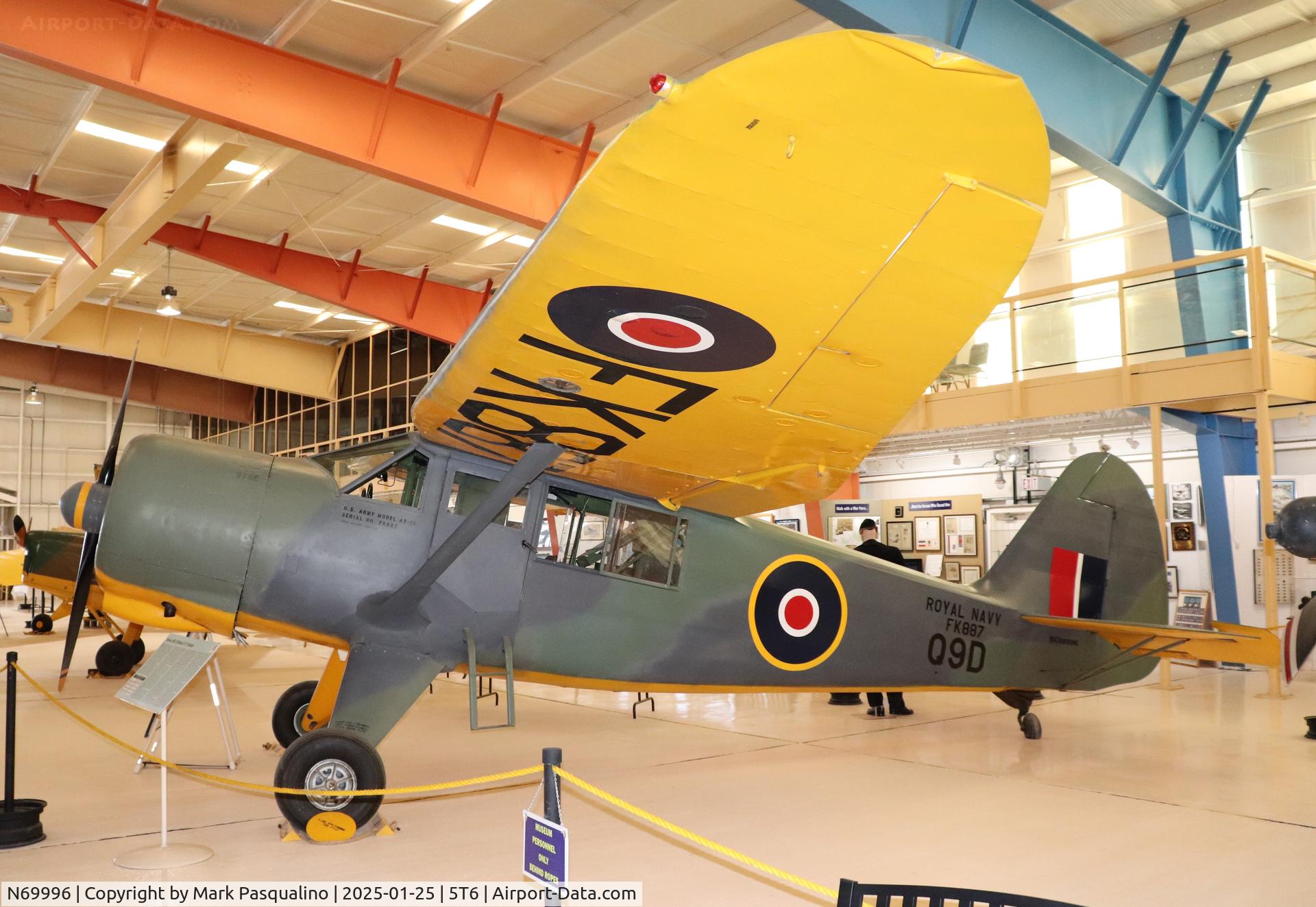 N69996, 1943 Stinson V77 (AT-19) Reliant C/N 77-74, Stinson V77