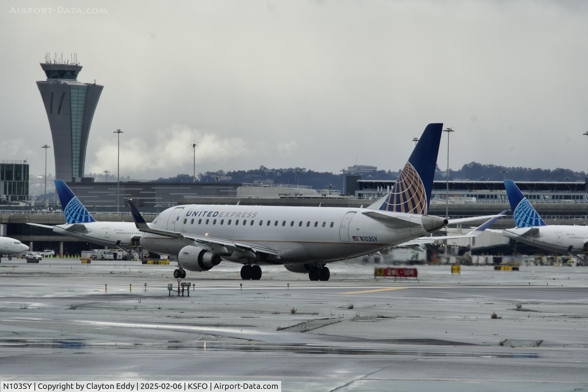 N103SY, 2014 Embraer 175LR (ERJ-170-200LR) C/N 17000390, Departing runway 10 SFO 2025