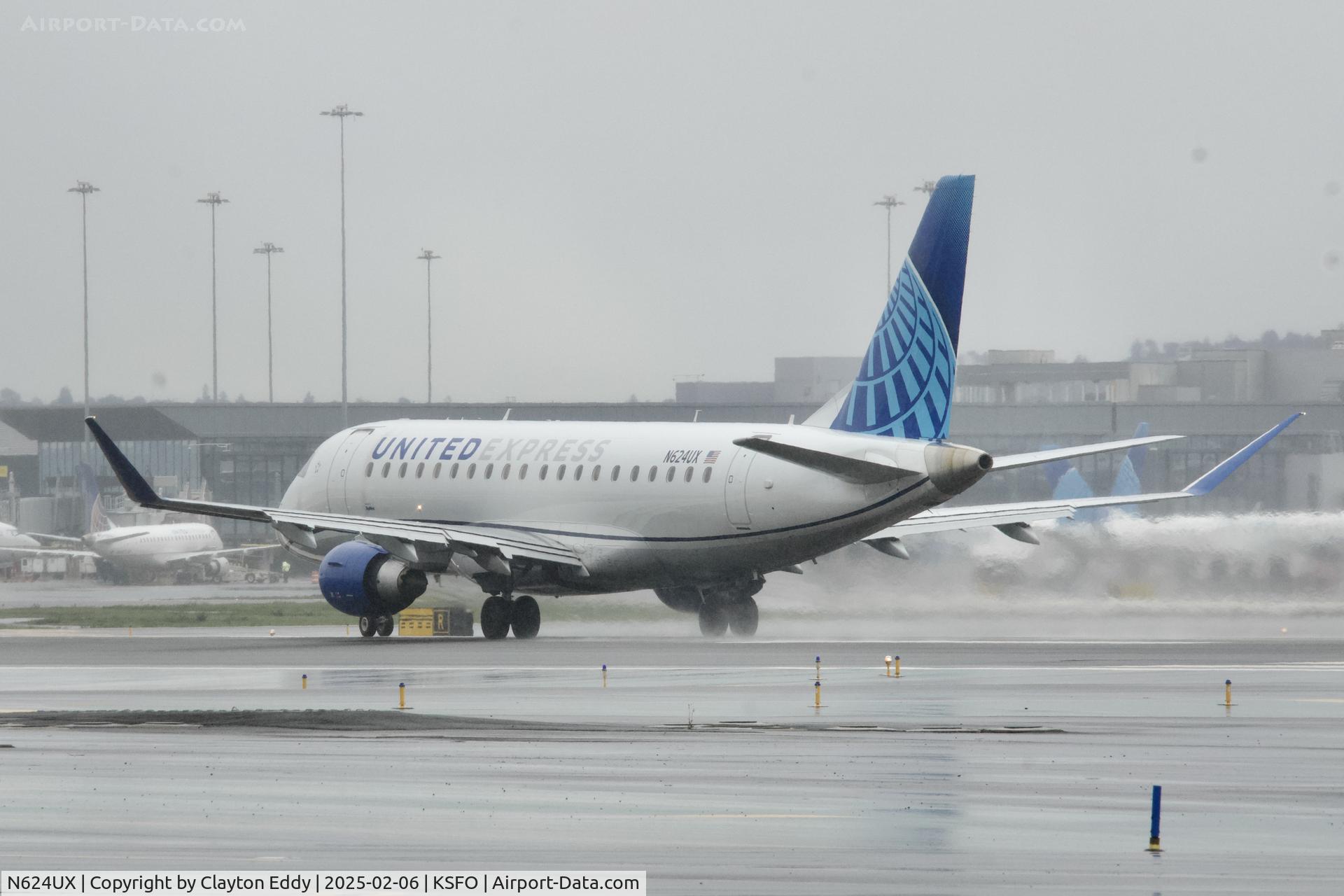 N624UX, 2019 Embraer ERJ-170-200LR C/N 17000831, Departing runway 10 SFO 2025