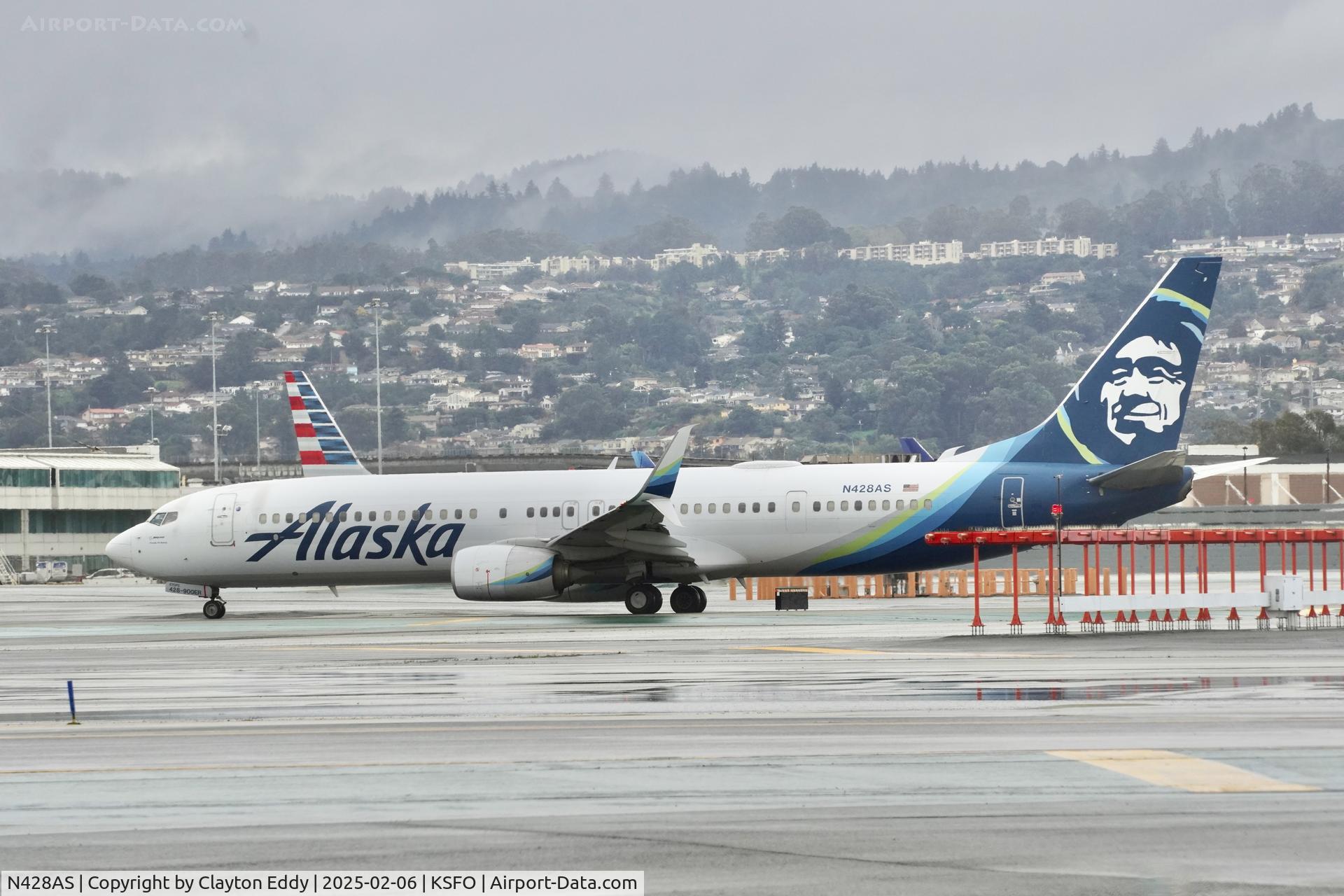 N428AS, 2016 Boeing 737-990/ER C/N 36353, Departing runway 10 SFO 2025