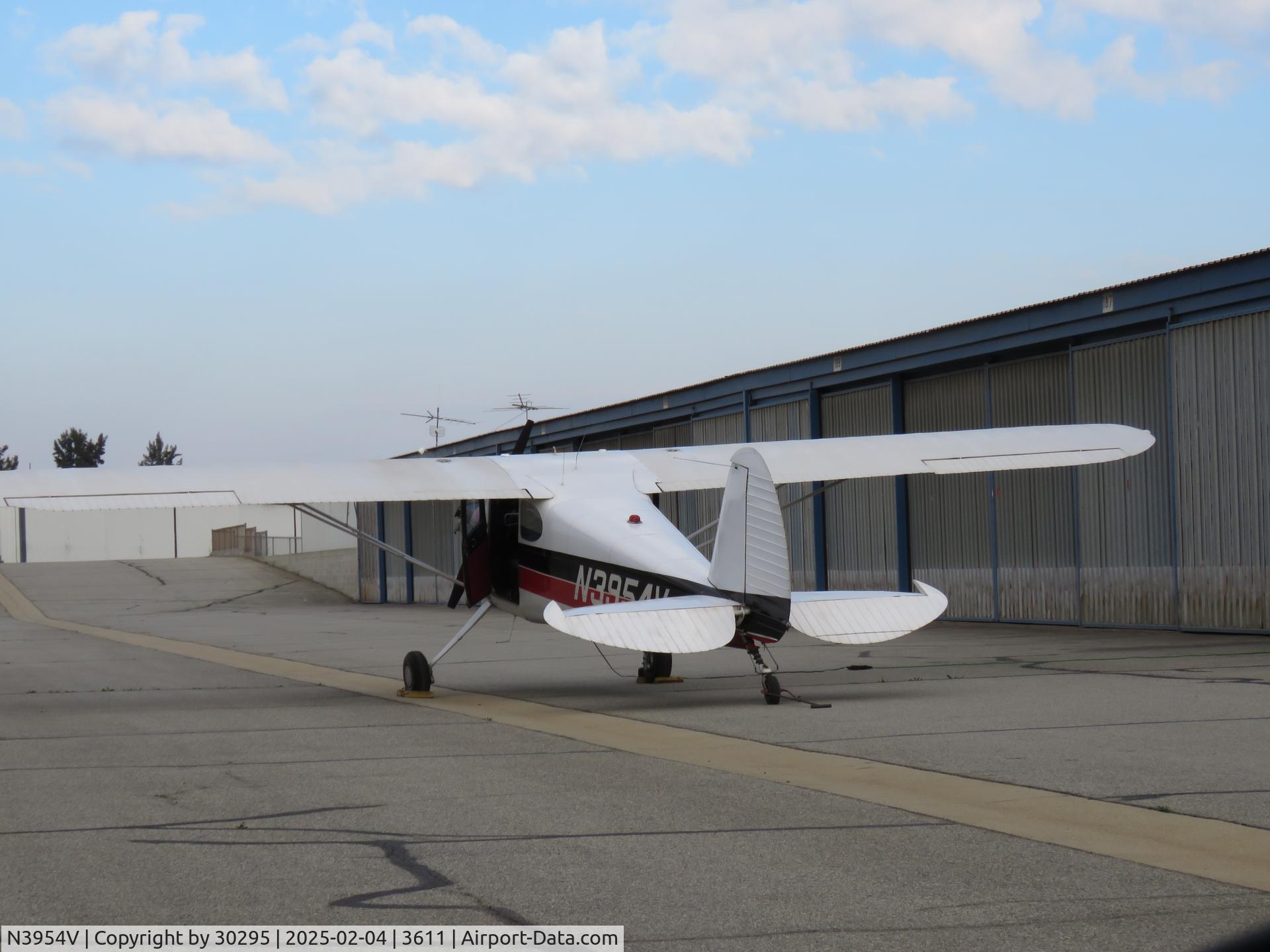 N3954V, 1948 Cessna 170 C/N 18273, Parked