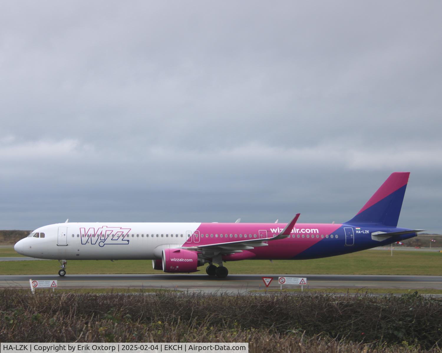 HA-LZK, 2022 Airbus 321-271NX C/N 10959, HA-LZK landed rw 04L