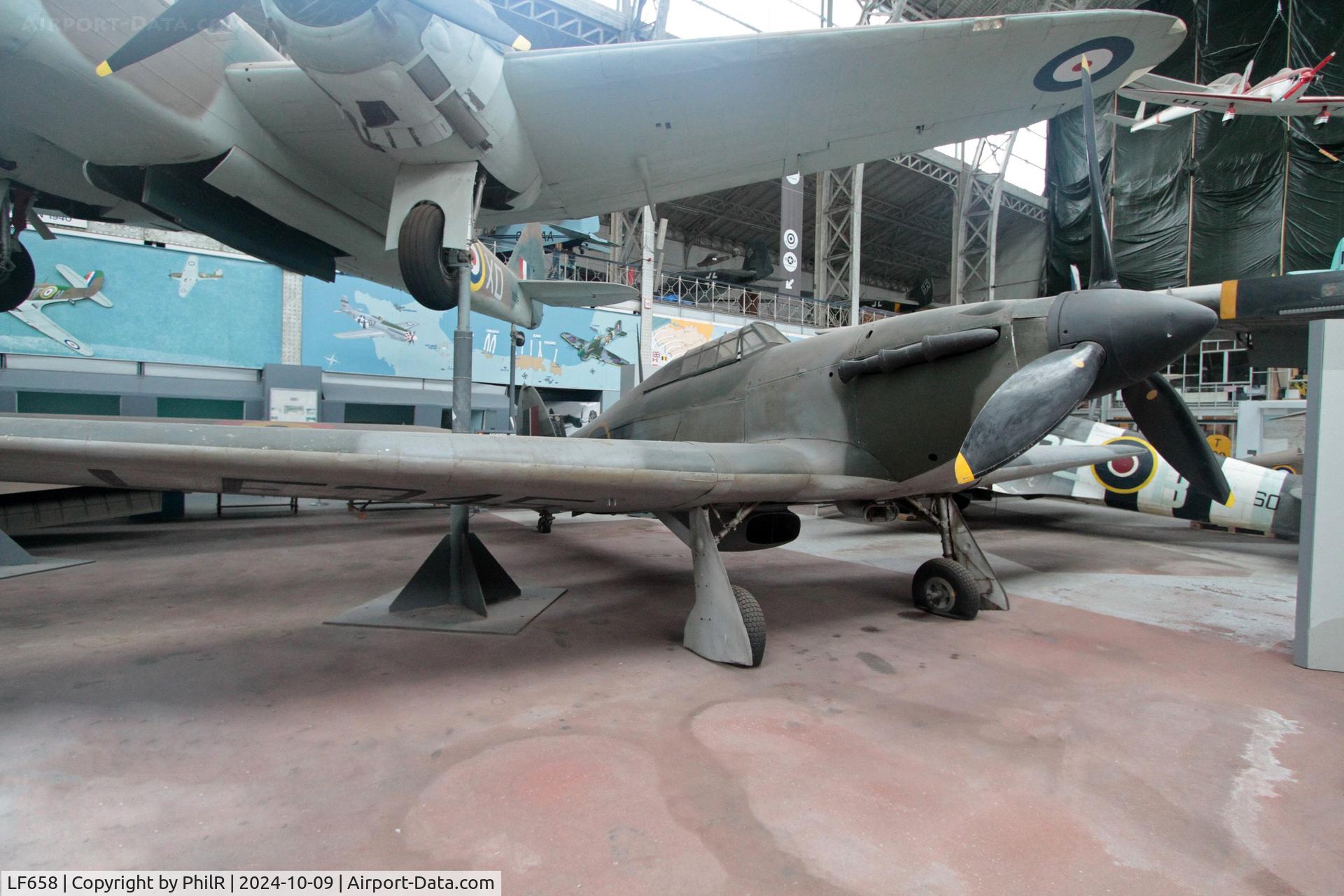 LF658, 1941 Hawker Hurricane IIC C/N 41H/469585, 'LF345' (LF658) Hawker Hurricane llc Musée de l'Air de Bruxelles