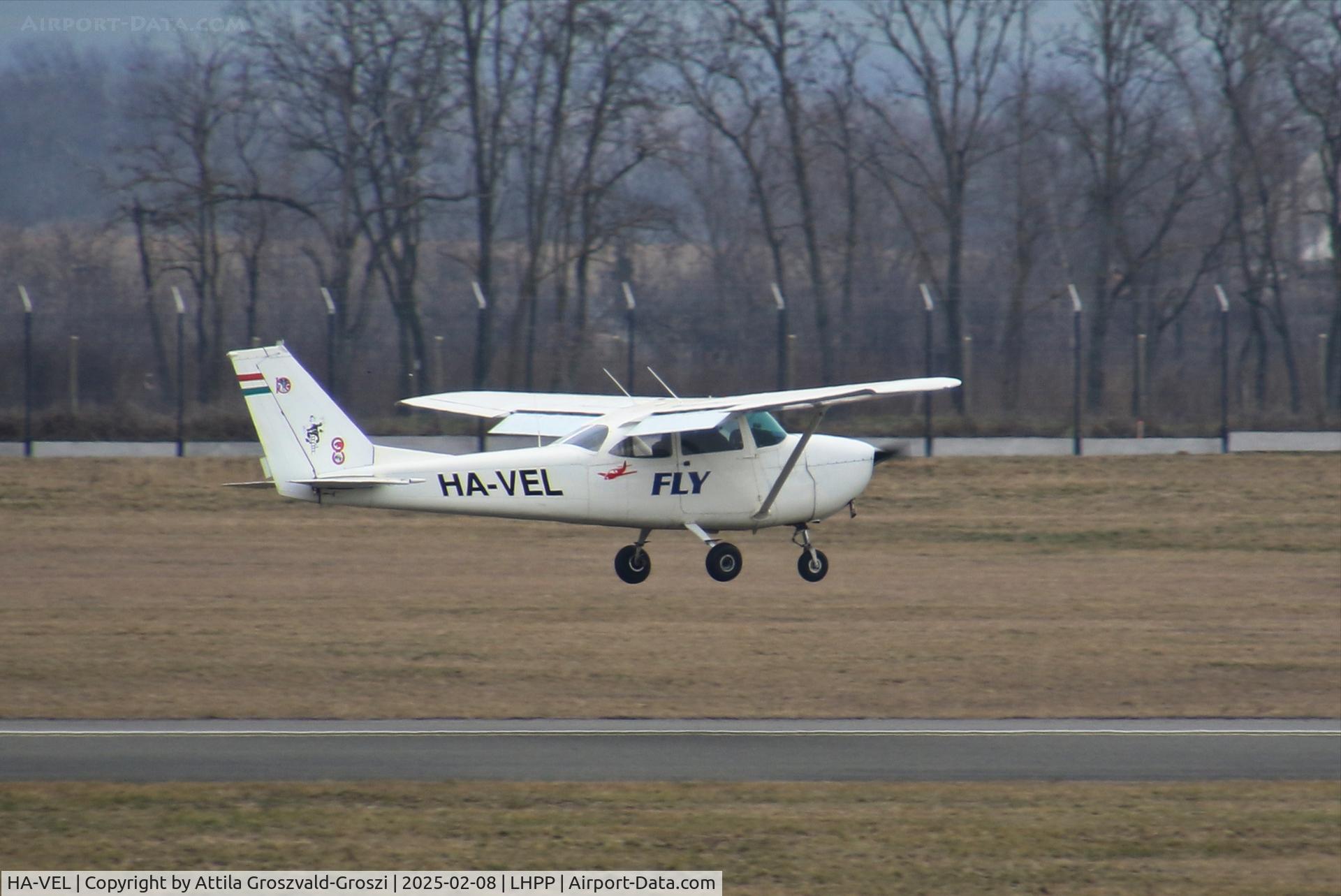 HA-VEL, 1969 Reims F172H Skyhawk C/N 0534, LHPP - Pécs-Pogány Airport, Hungary