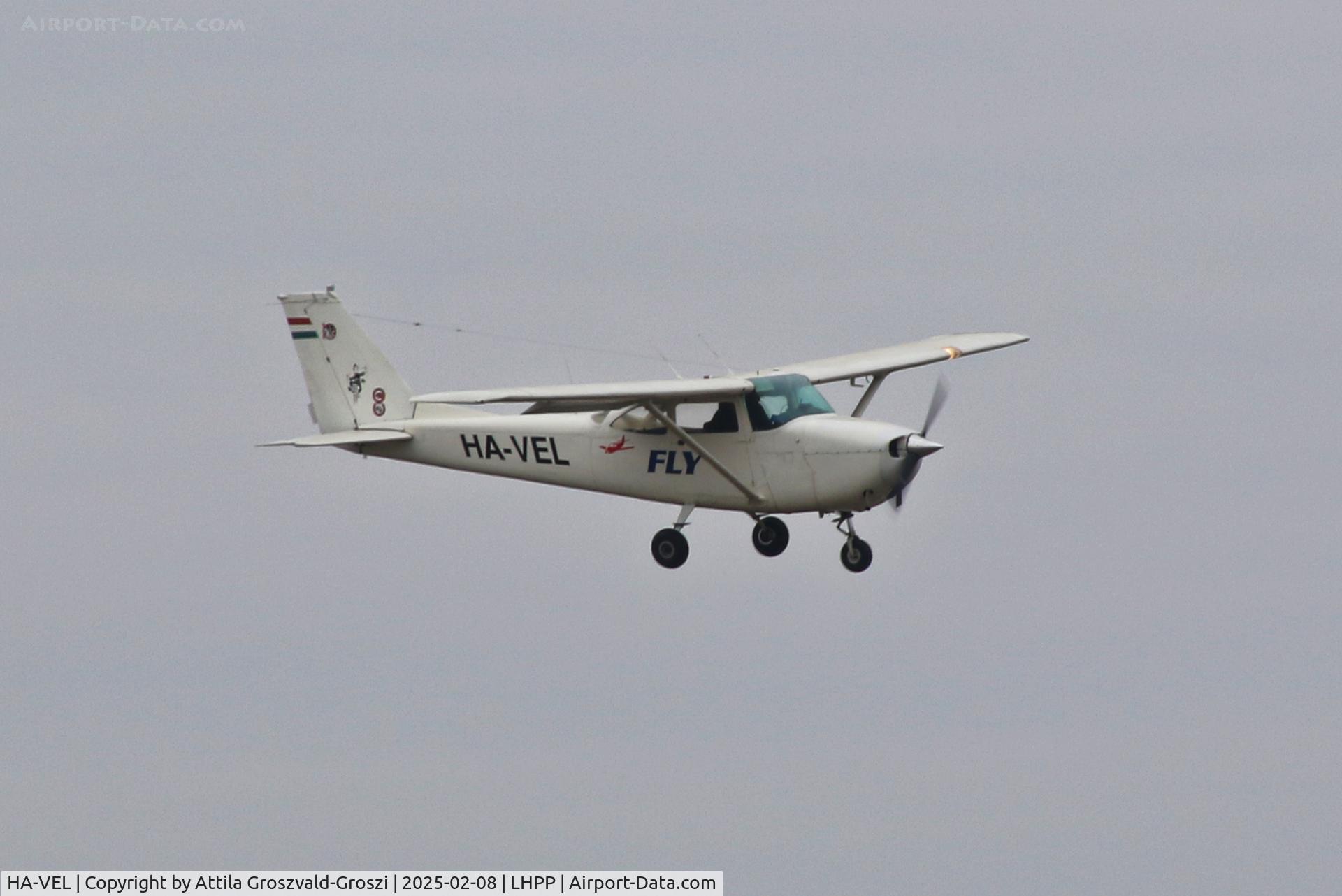 HA-VEL, 1969 Reims F172H Skyhawk C/N 0534, LHPP - Pécs-Pogány Airport, Hungary