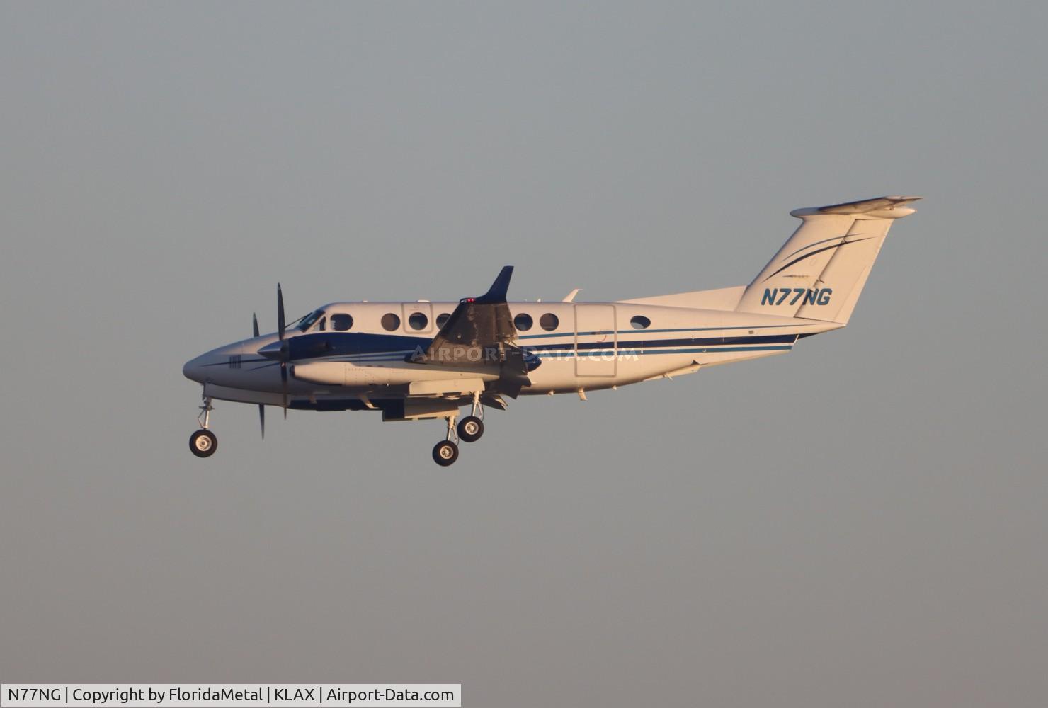 N77NG, 2016 Beechcraft Super King Air 350 C/N FL-1048, King Air 350 zx 