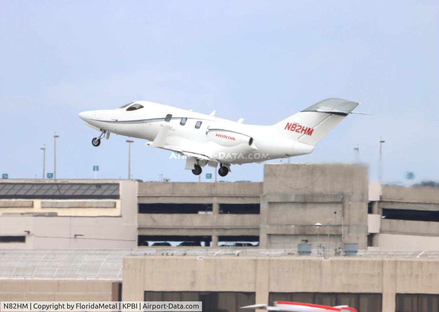 N82HM, 2019 Honda HA-420 HondaJet C/N 42000154, HA-420 zx pbi-ims