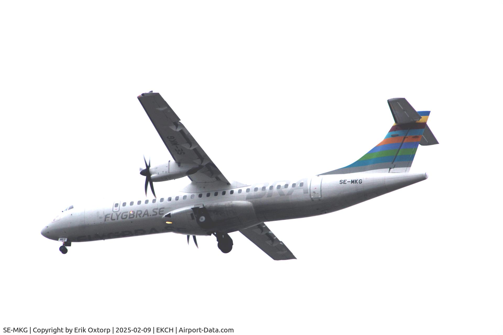 SE-MKG, 2016 ATR 72-600 C/N 1354, SE-MKG landing rw 04R