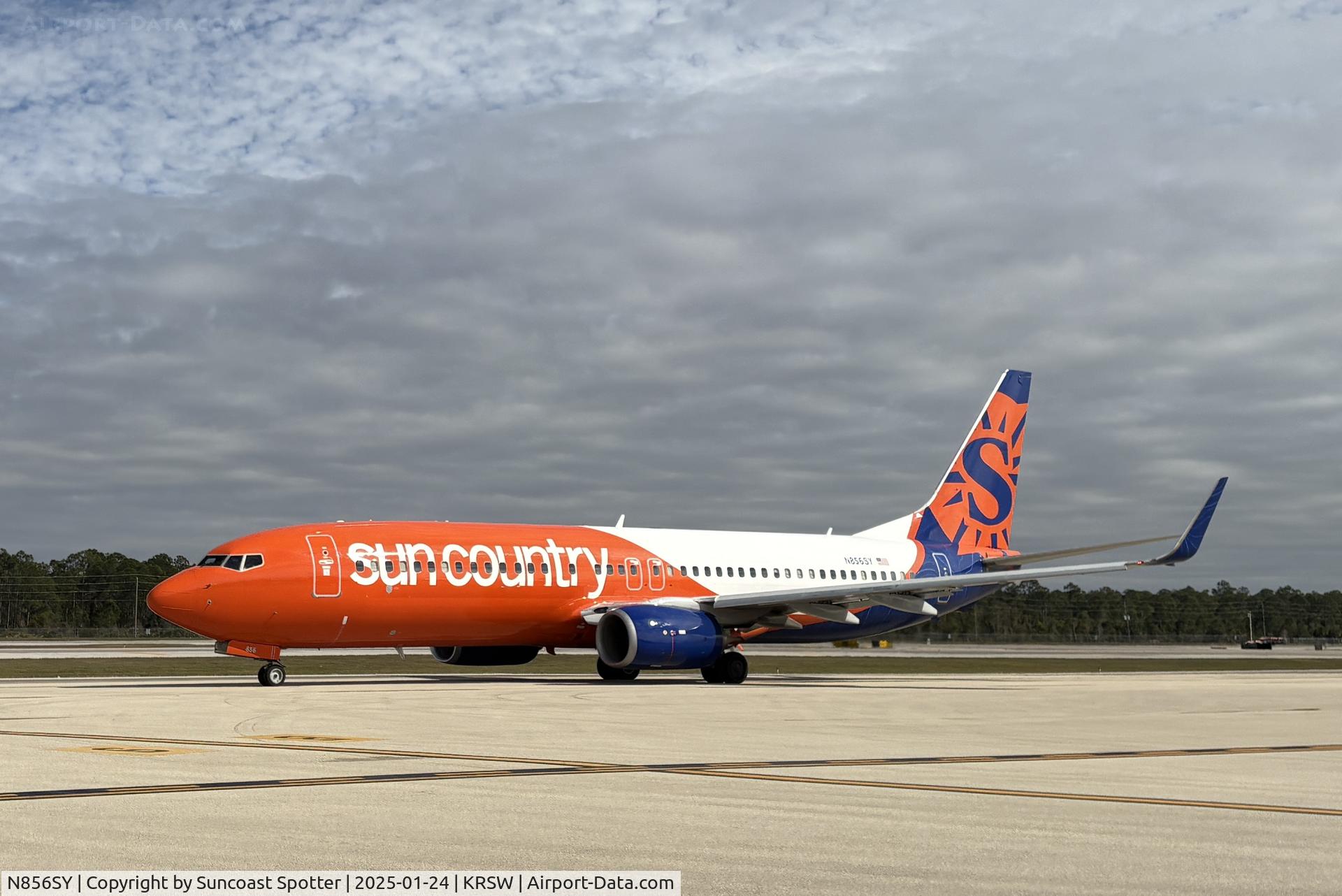 N856SY, 2014 Boeing 737-82R C/N 40010, Sun Country Flight 384 taxis at Southwest Florida International Airport prior to flight to Minneapolis-St Paul International Airport