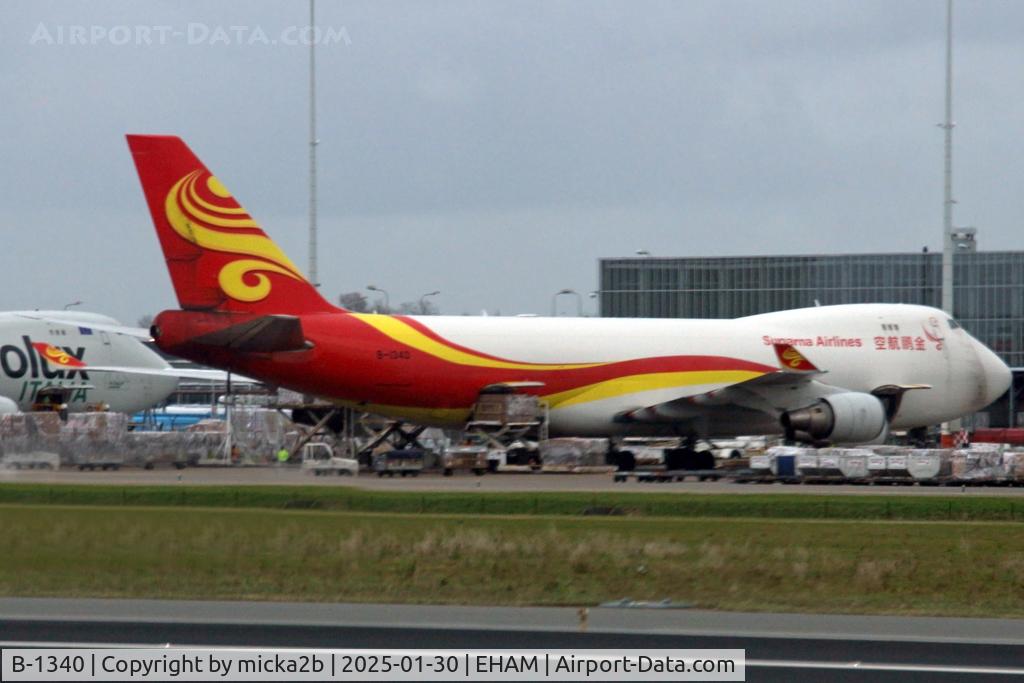 B-1340, 2007 Boeing 747-4HAERF C/N 35235, Parked