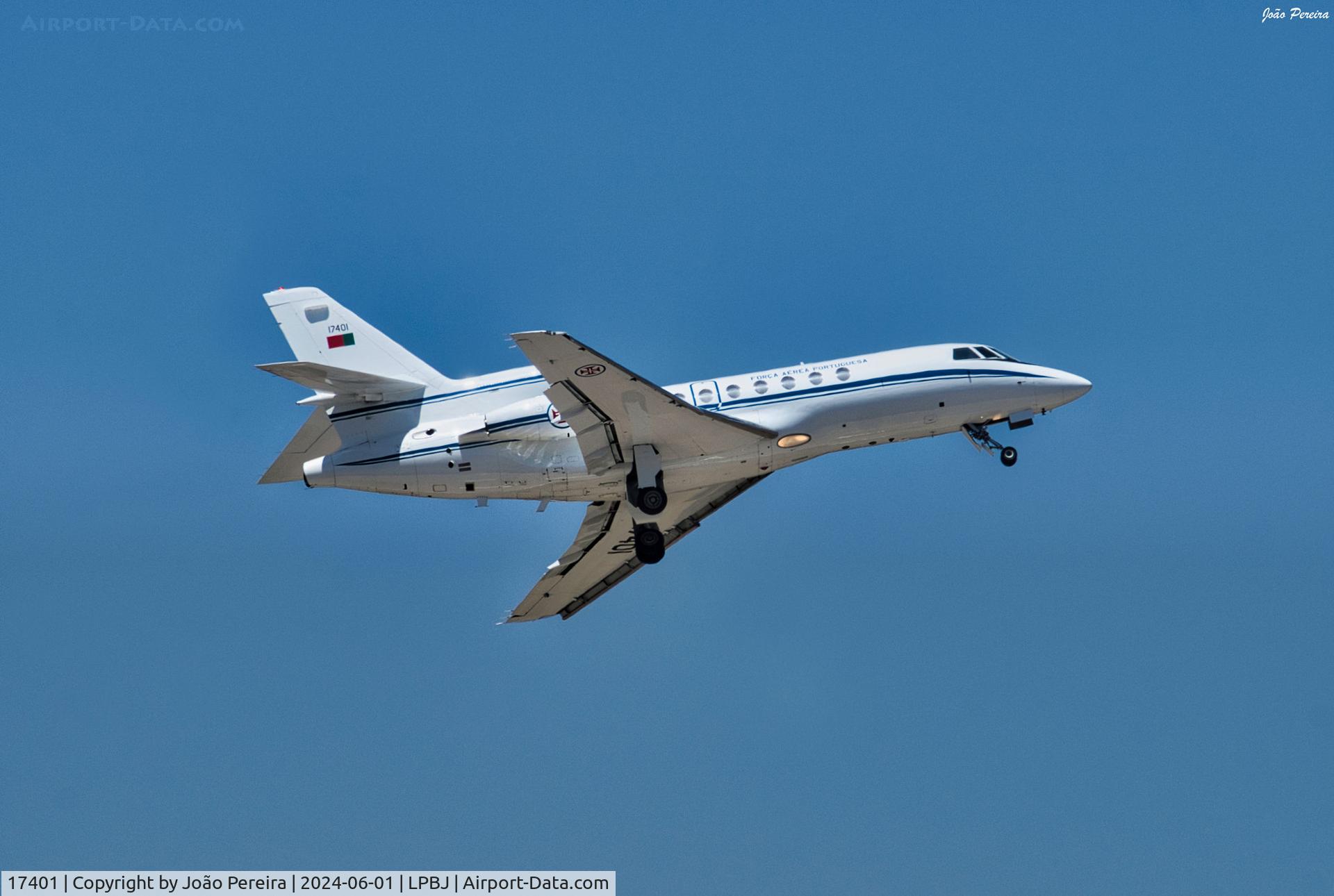 17401, 1988 Dassault Falcon 50 C/N 195, Portuguese Air Force Falcon 50 at BYJ