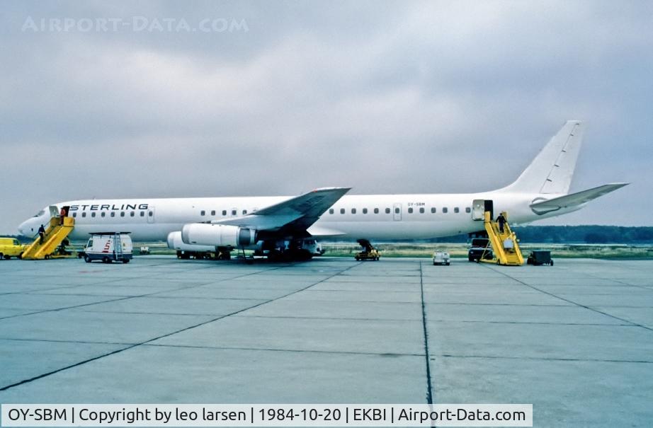 OY-SBM, 1968 Douglas DC-8-63 C/N 45924, Billund 20.10.1984
